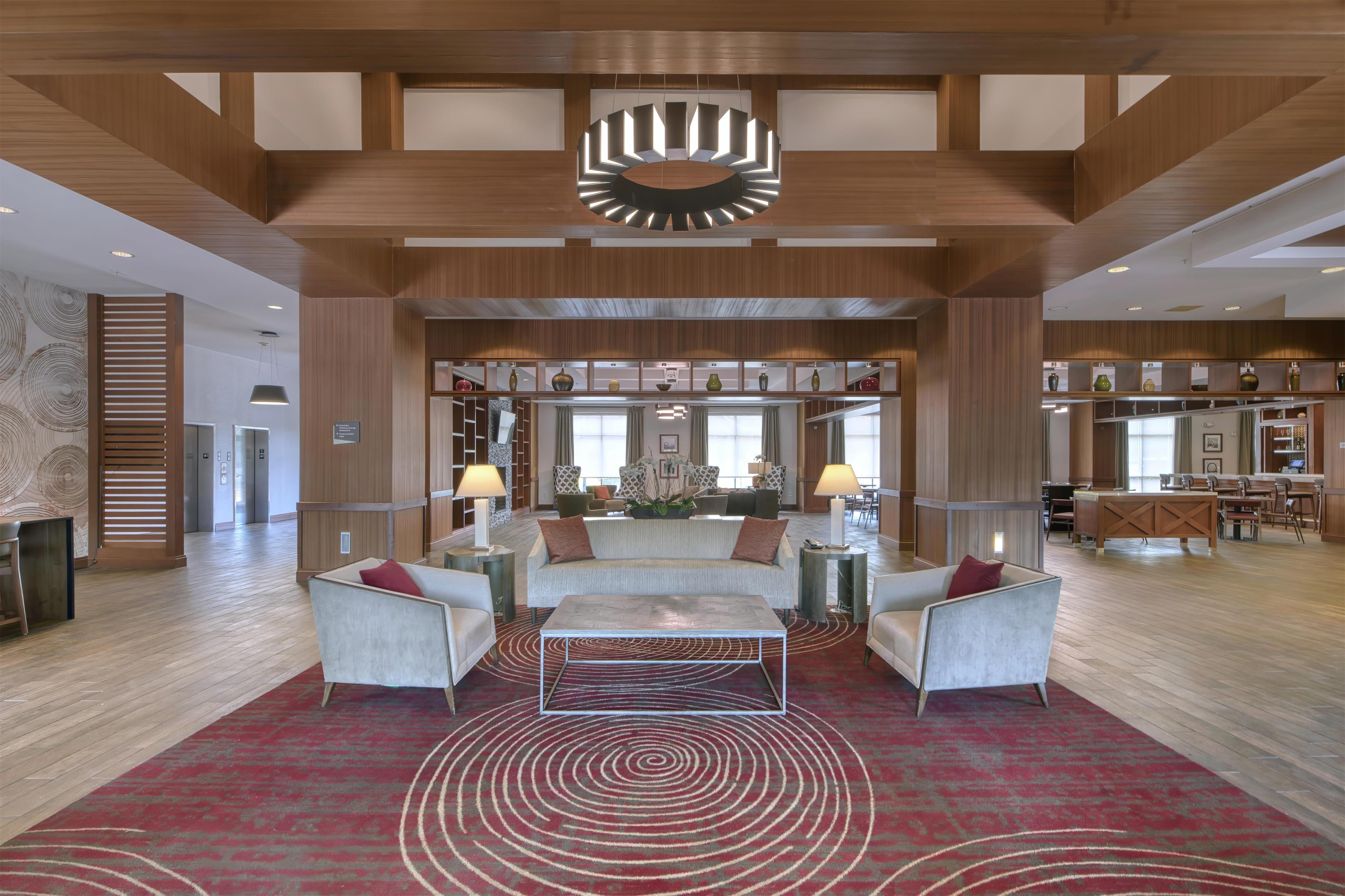 Lobby | DoubleTree by Hilton Raleigh - Cary