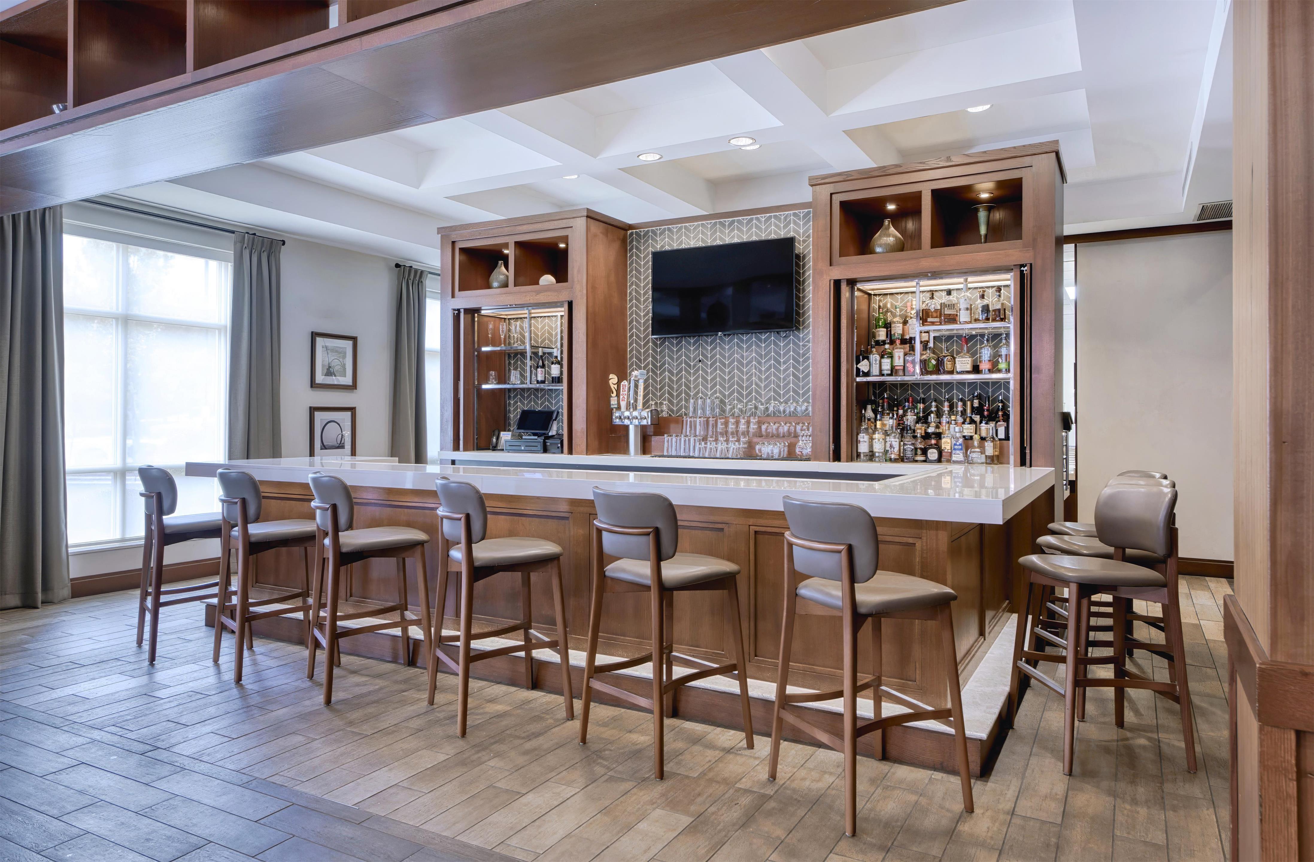 Restaurant | DoubleTree by Hilton Raleigh - Cary