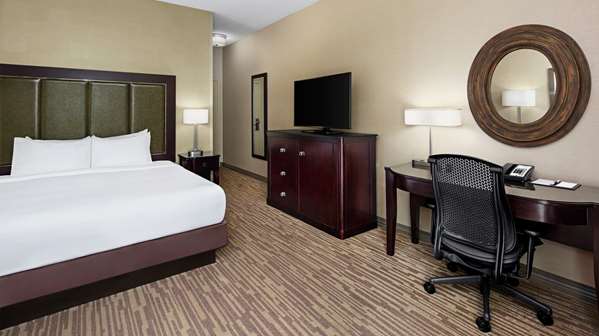  - DoubleTree by Hilton Durham RTP Airport - I-40, Exit 282