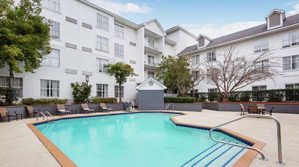 Pool - DoubleTree by Hilton Durham RTP Airport - I-40, Exit 282