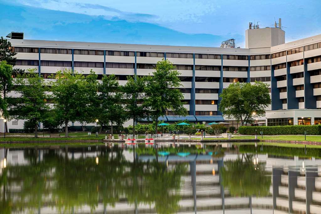 DoubleTree Suites by Hilton Durham