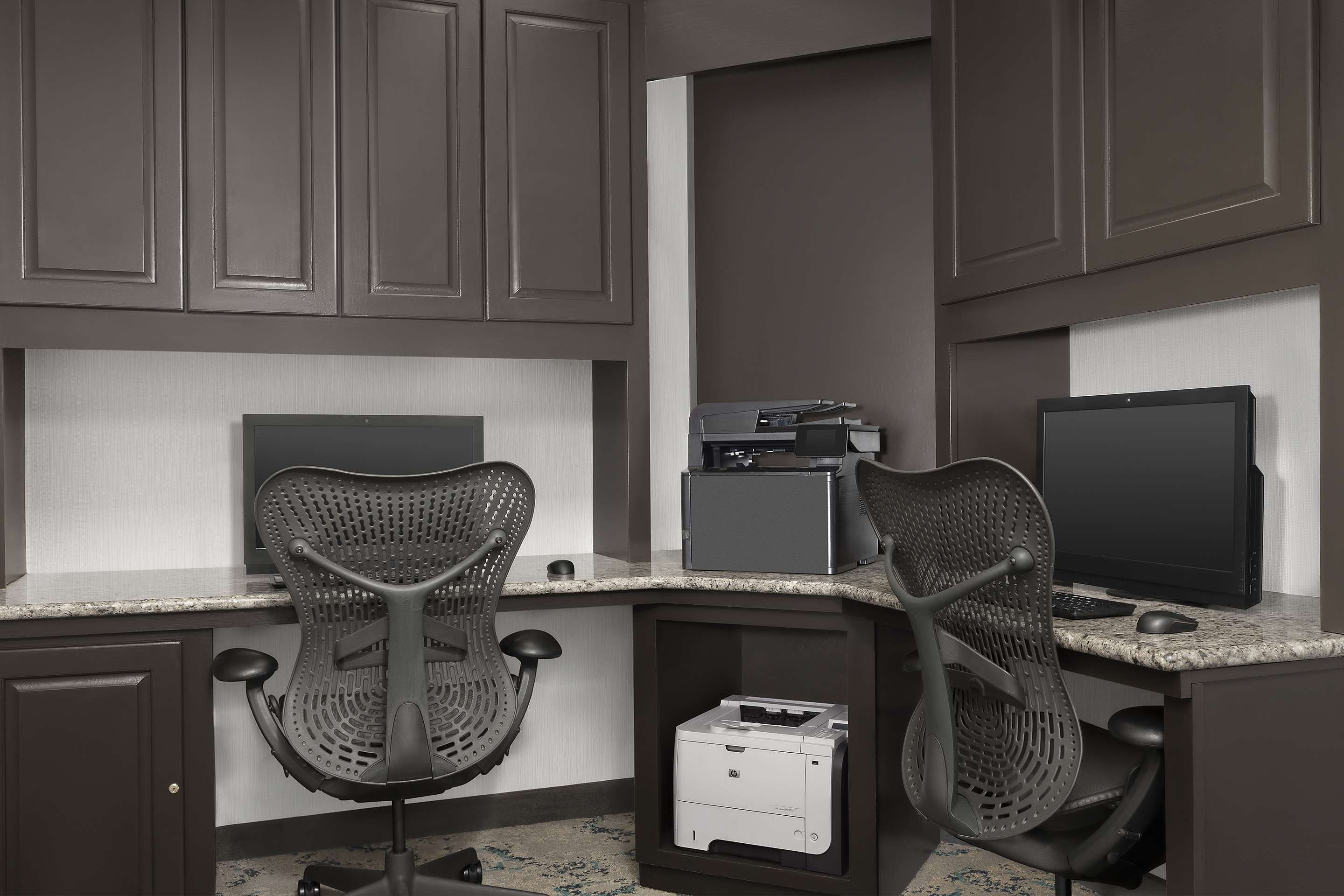 Business Center | Hilton Garden Inn Raleigh Capital Blvd I-540