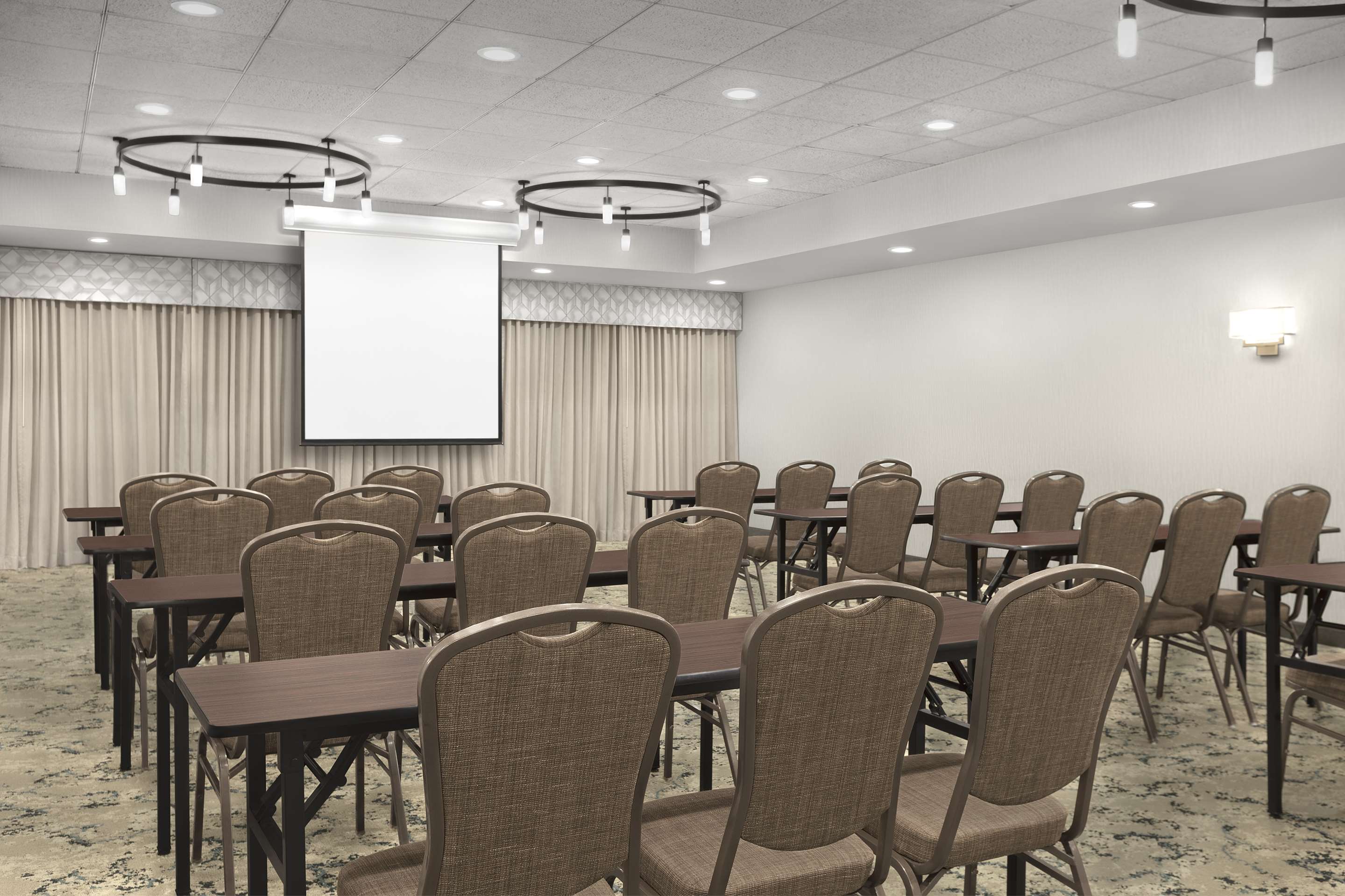 Meeting Room | Hilton Garden Inn Raleigh Capital Blvd I-540