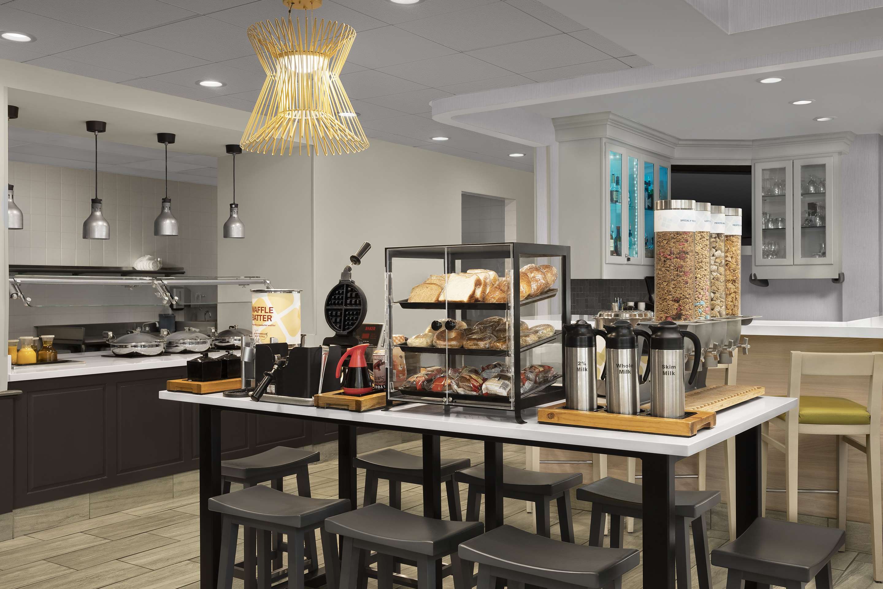 Breakfast Area | Hilton Garden Inn Raleigh Capital Blvd I-540