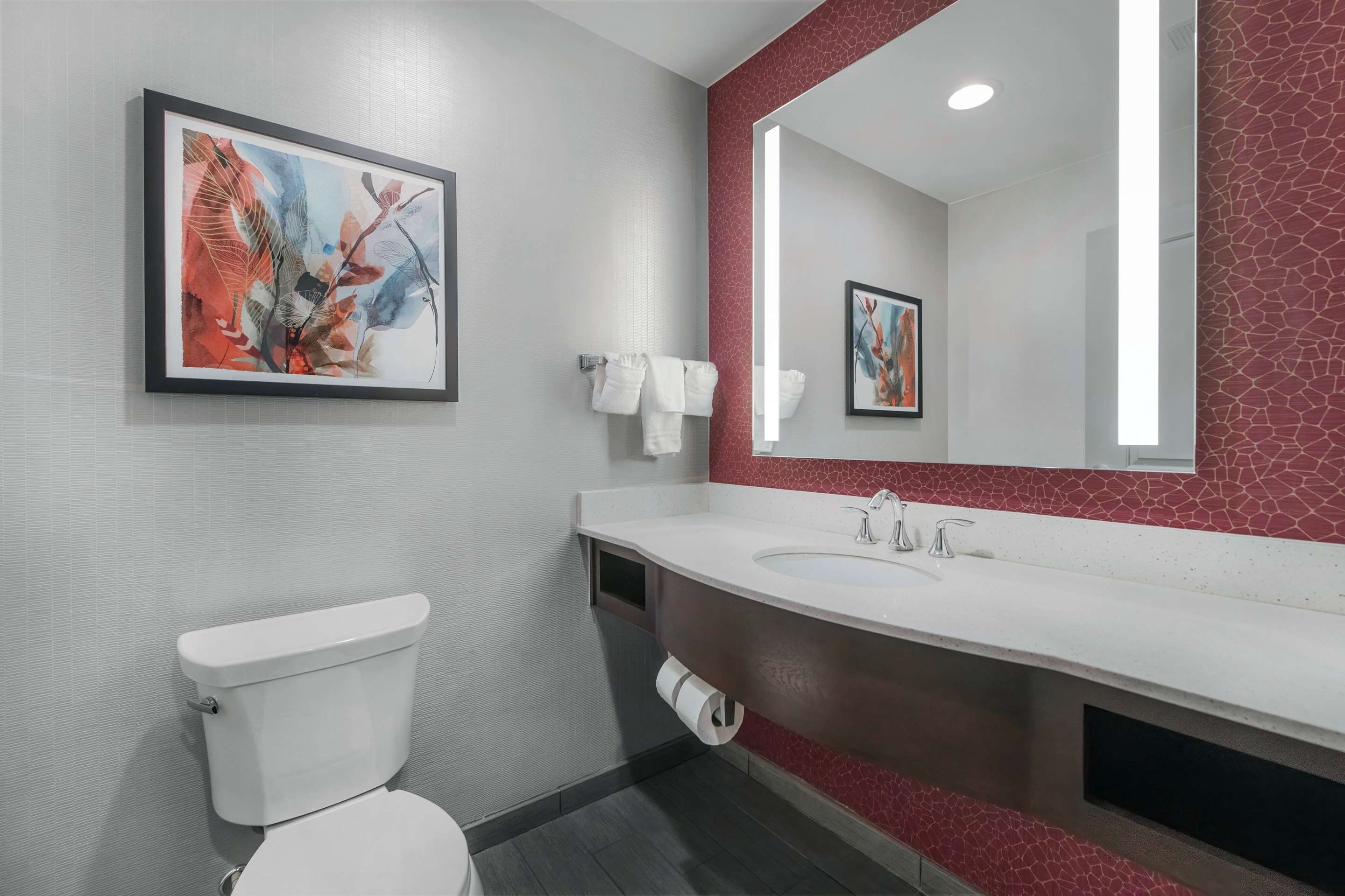 Guest room bath