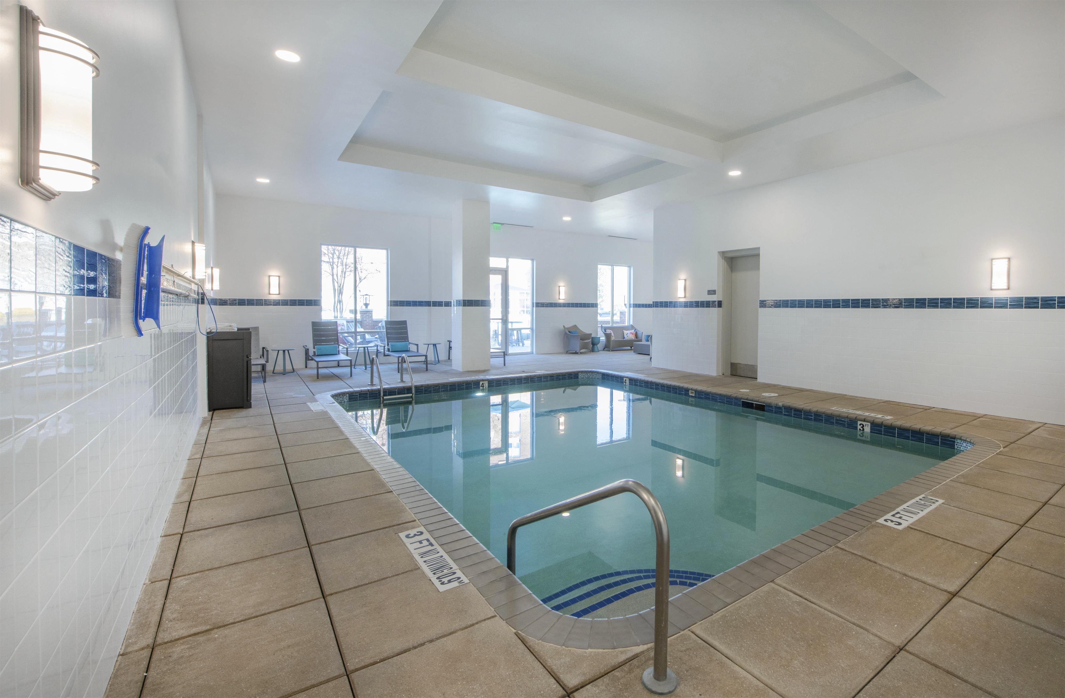 Pool | Hilton Garden Inn Raleigh-Cary