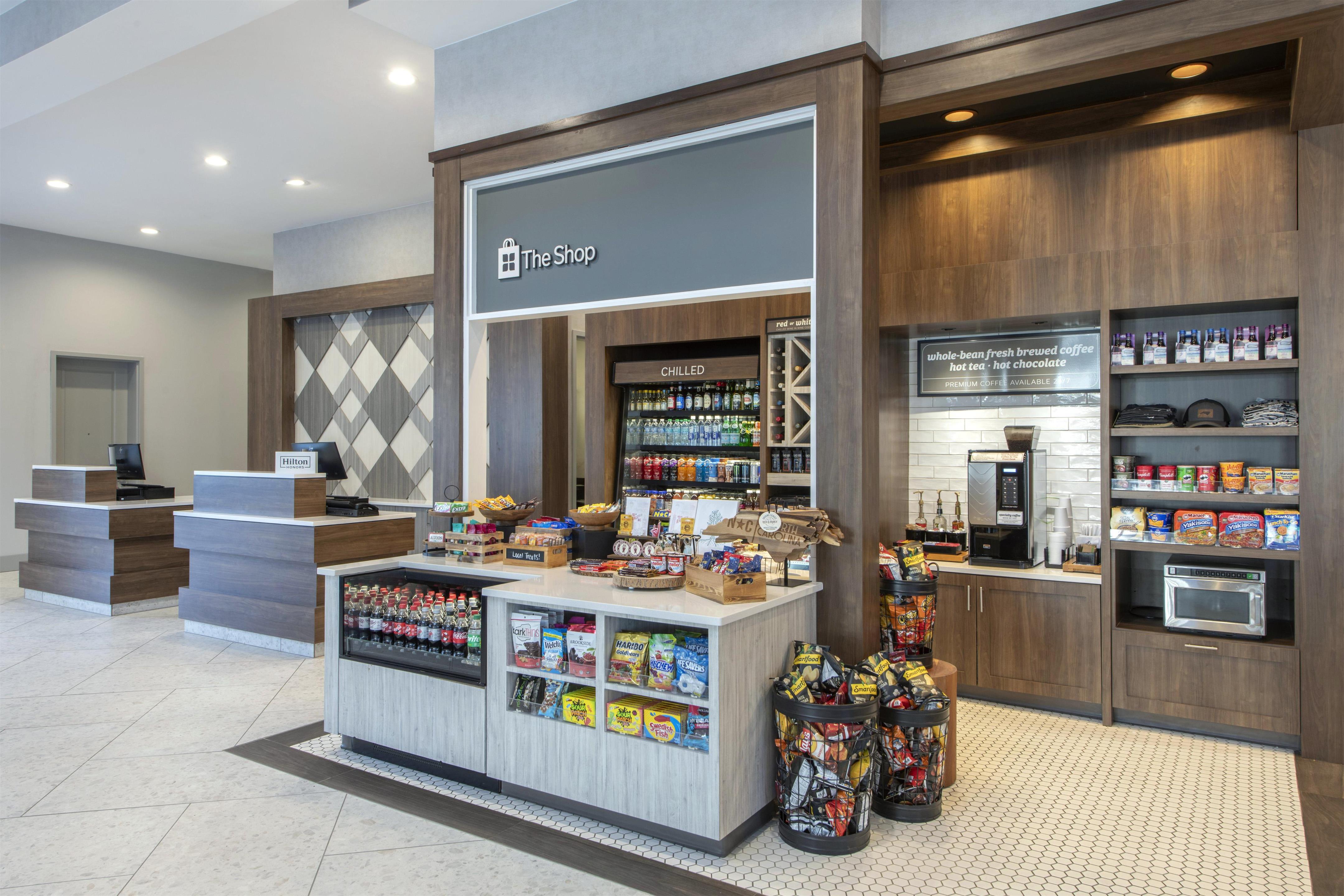 Restaurant | Hilton Garden Inn Raleigh-Cary