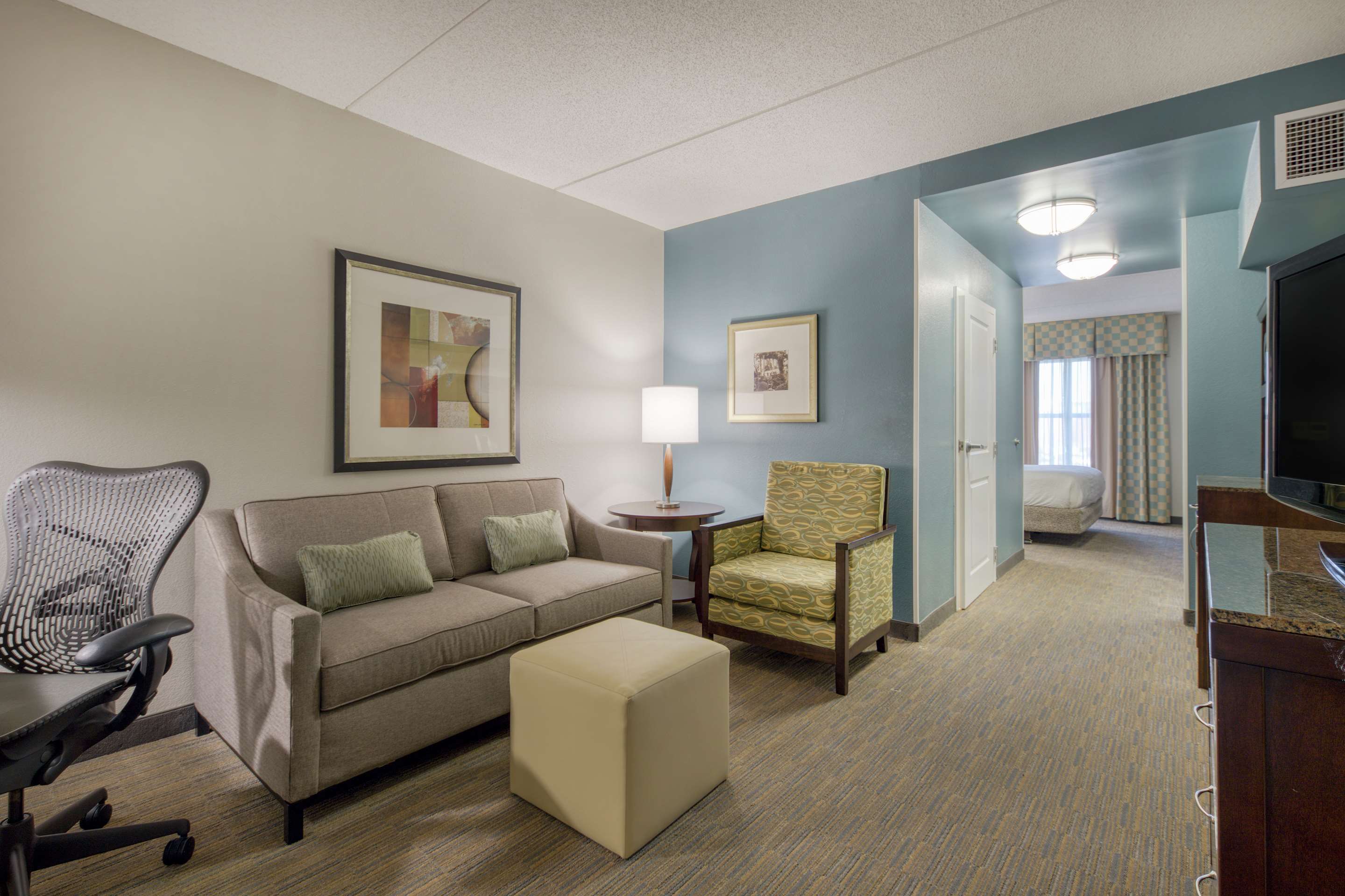 Guest room