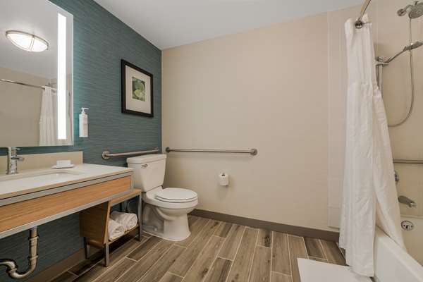  - Hilton Garden Inn Rockford - I-39 & I-90, Exit 15