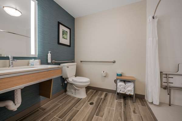  - Hilton Garden Inn Rockford - I-39 & I-90, Exit 15