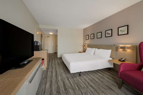  - Hilton Garden Inn Rockford - I-39 & I-90, Exit 15