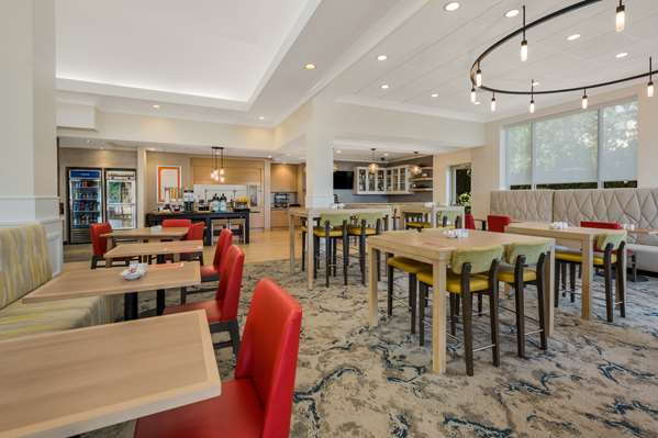 Amenities - Hilton Garden Inn Rockford - I-39 & I-90, Exit 15