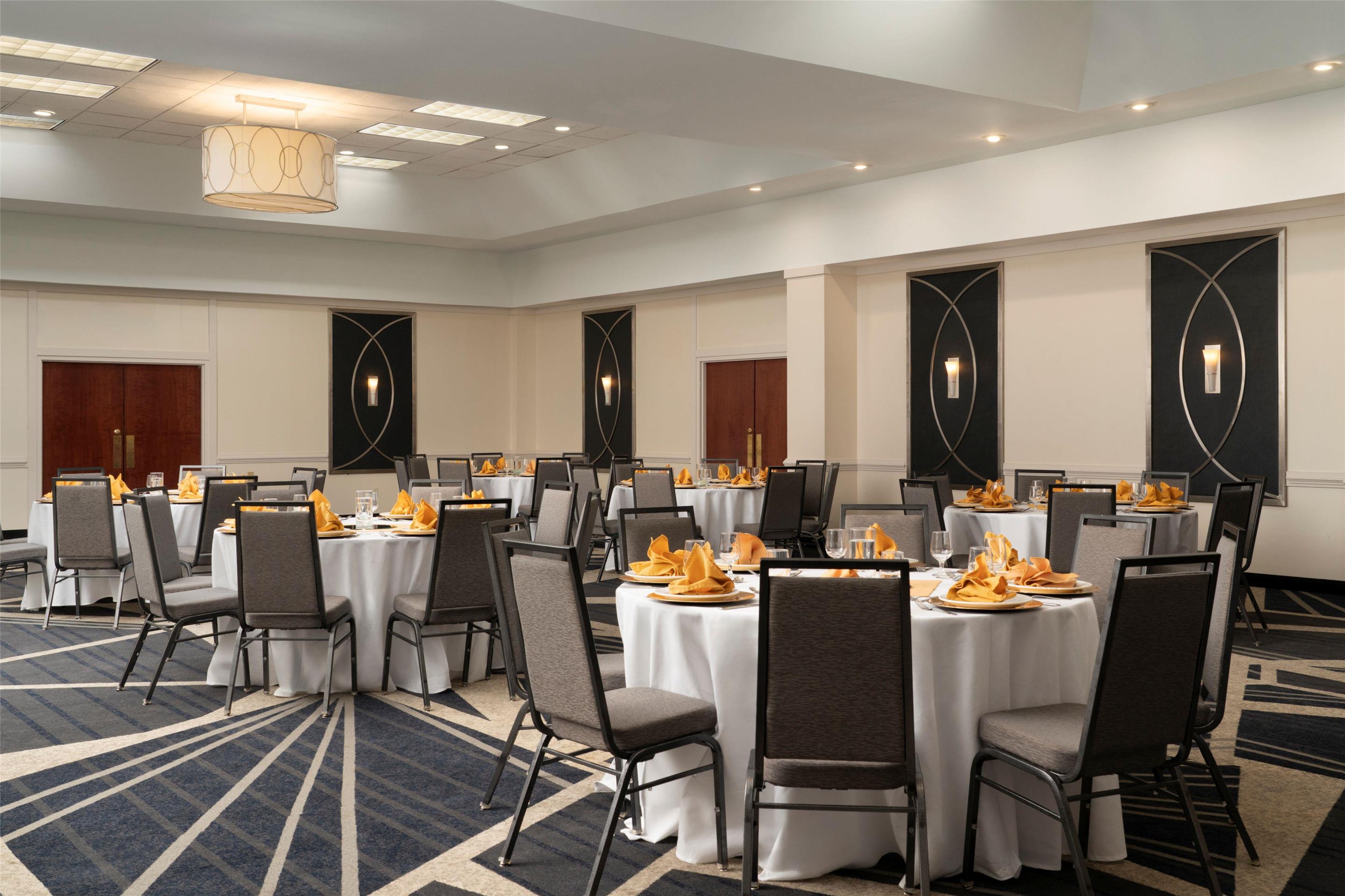 Meeting Room | DoubleTree by Hilton Hotel Richmond - Midlothian