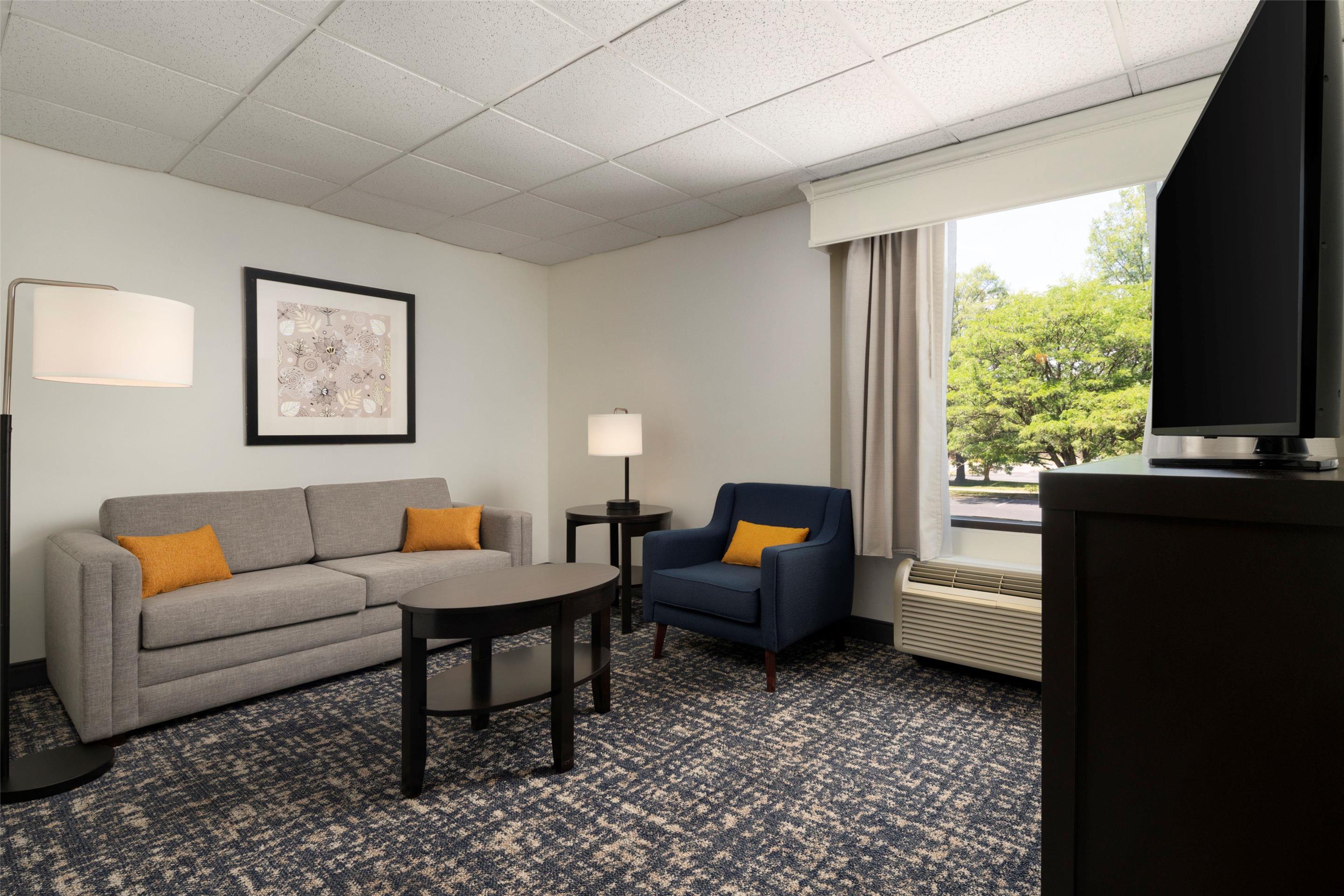 Guest room