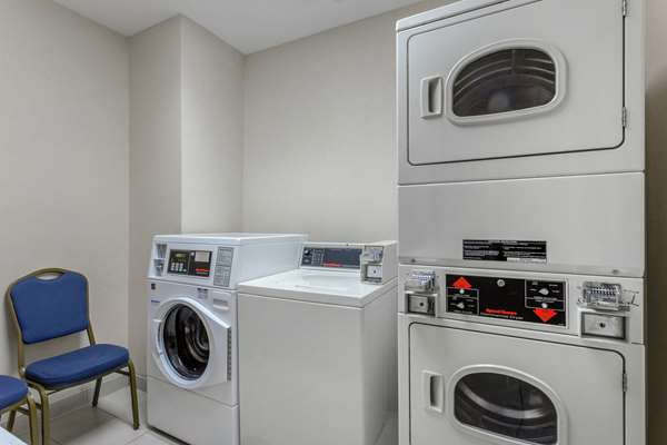  - Hilton Garden Inn Colonial Heights - I-95, Exit 54