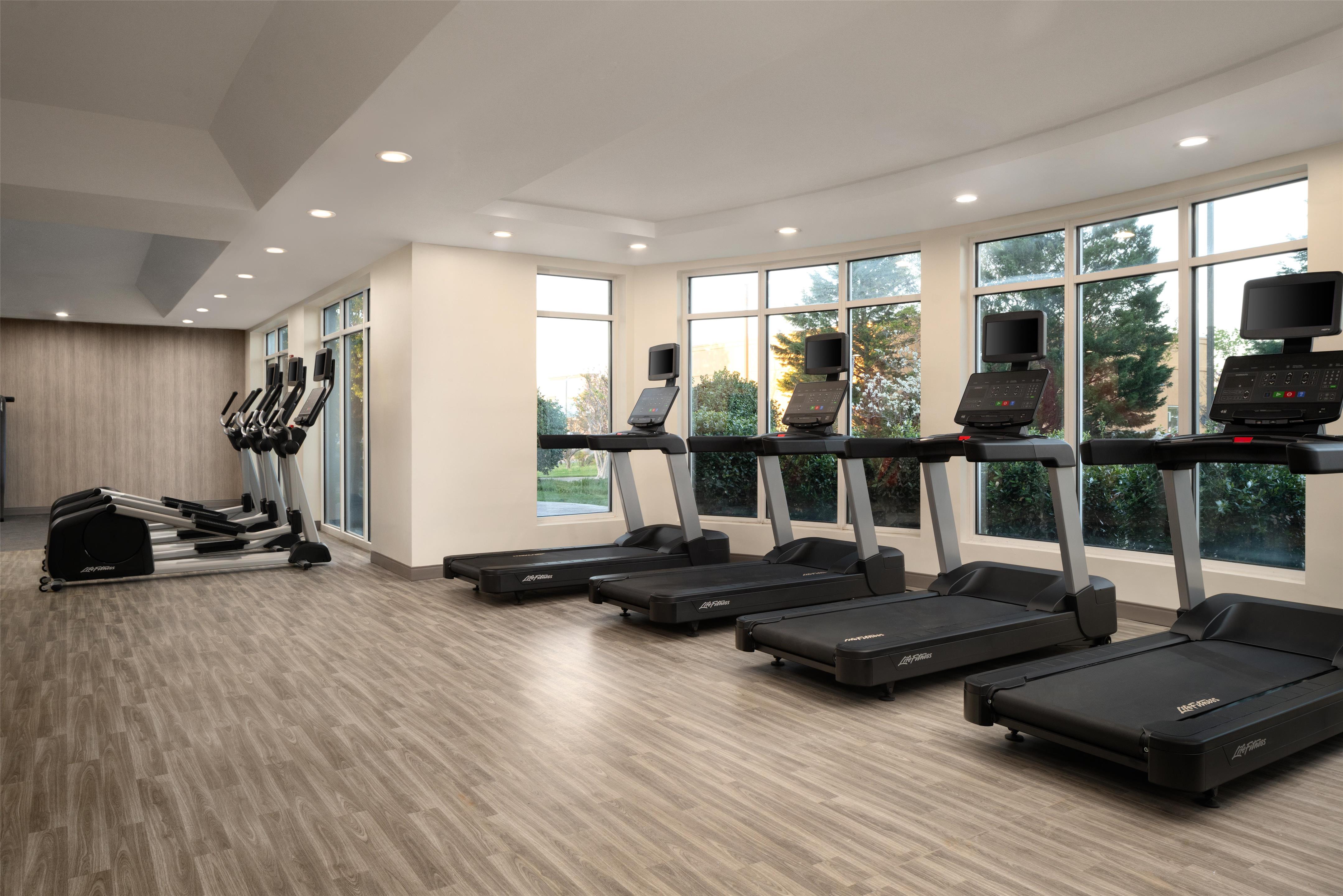 Health club fitness center gym | Hilton Garden Inn Richmond South/Southpark