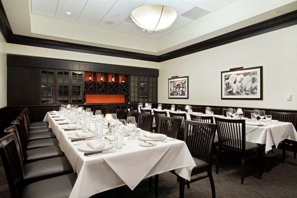 Restaurant - Hilton Hotel & Spa Short Pump