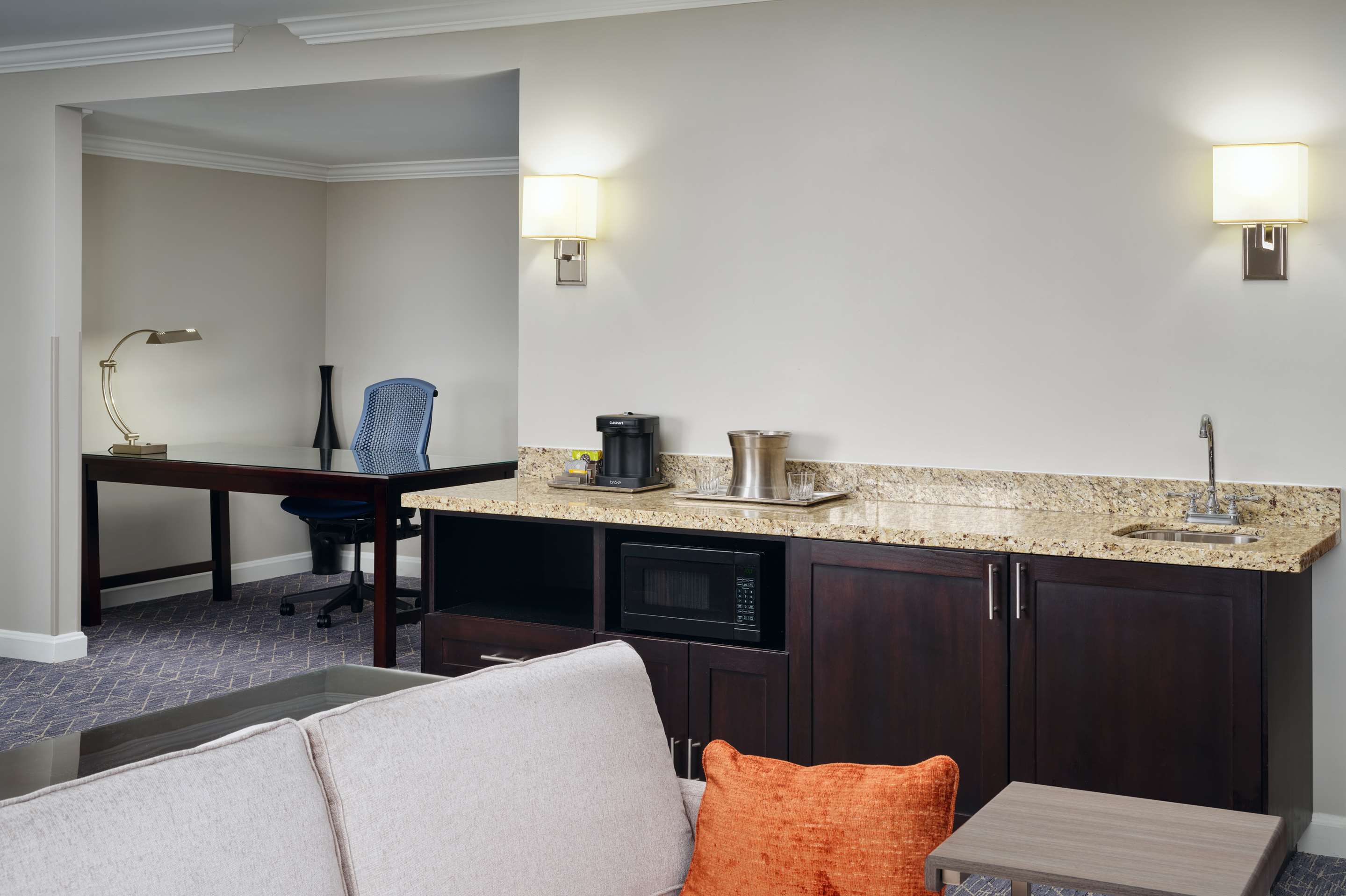 Guest room