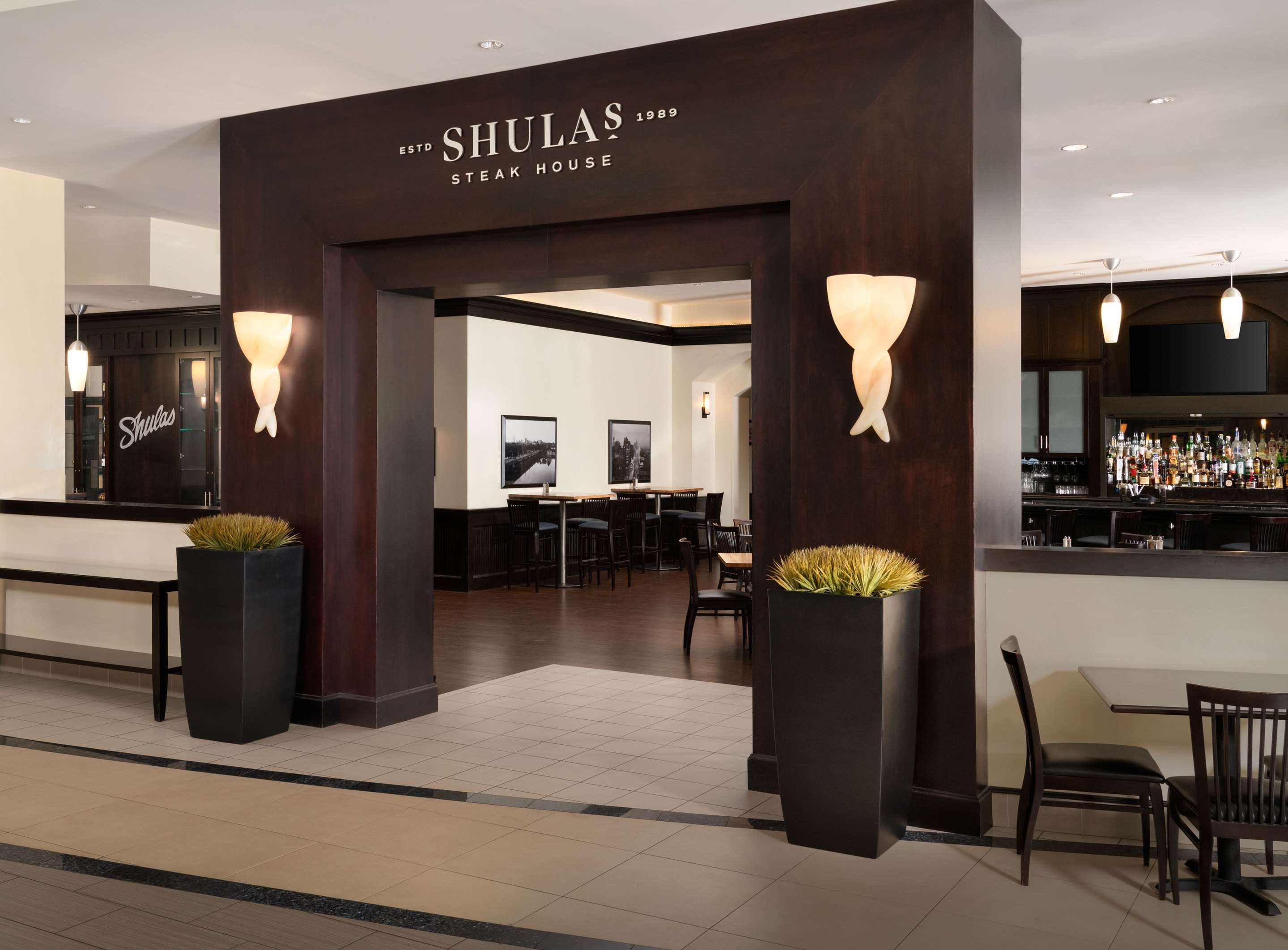 Restaurant | Hilton Richmond Hotel & Spa/Short Pump