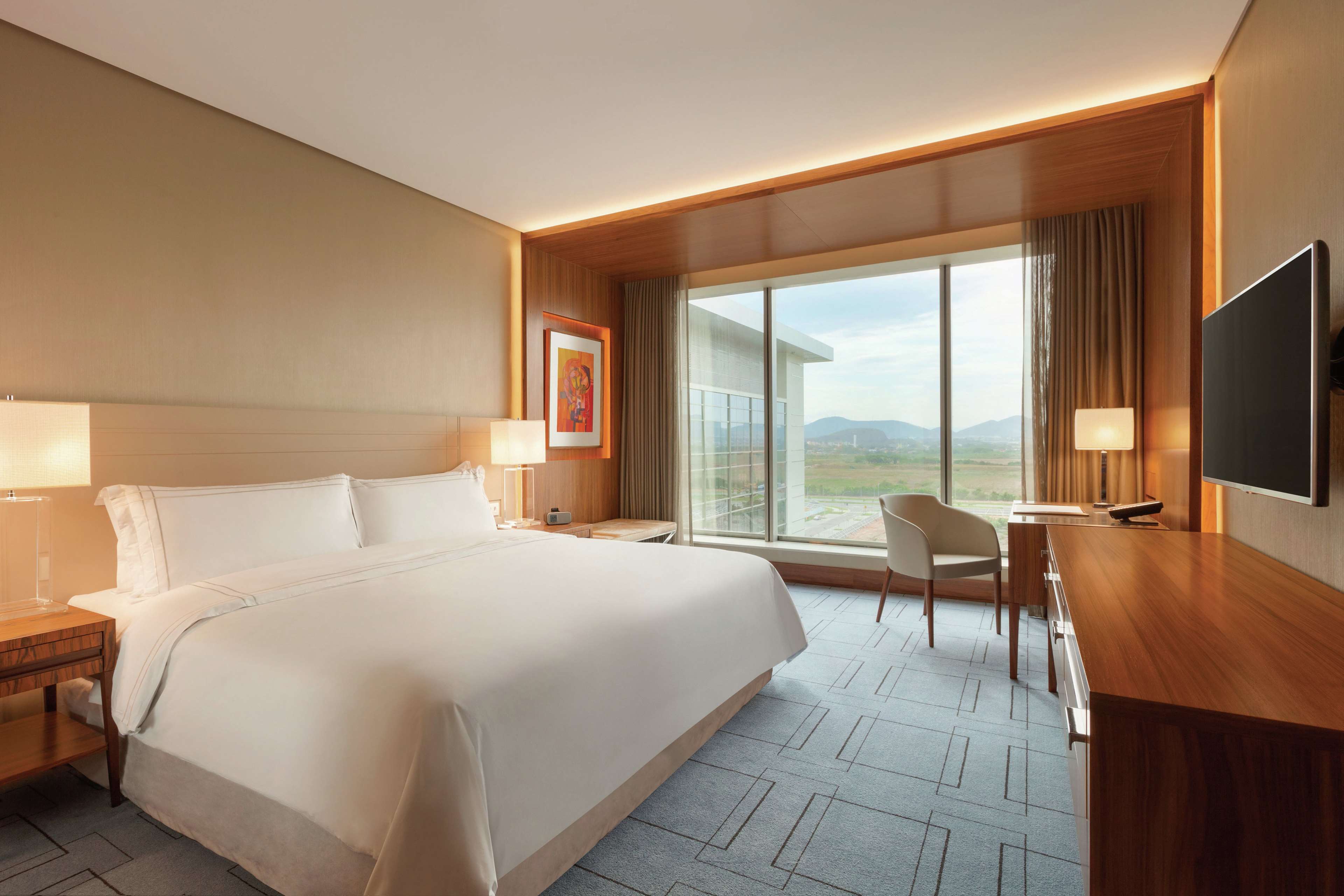 Hilton Barra Rio De Janeiro Room Type - 1 KING BED EXECUTIVE ROOM