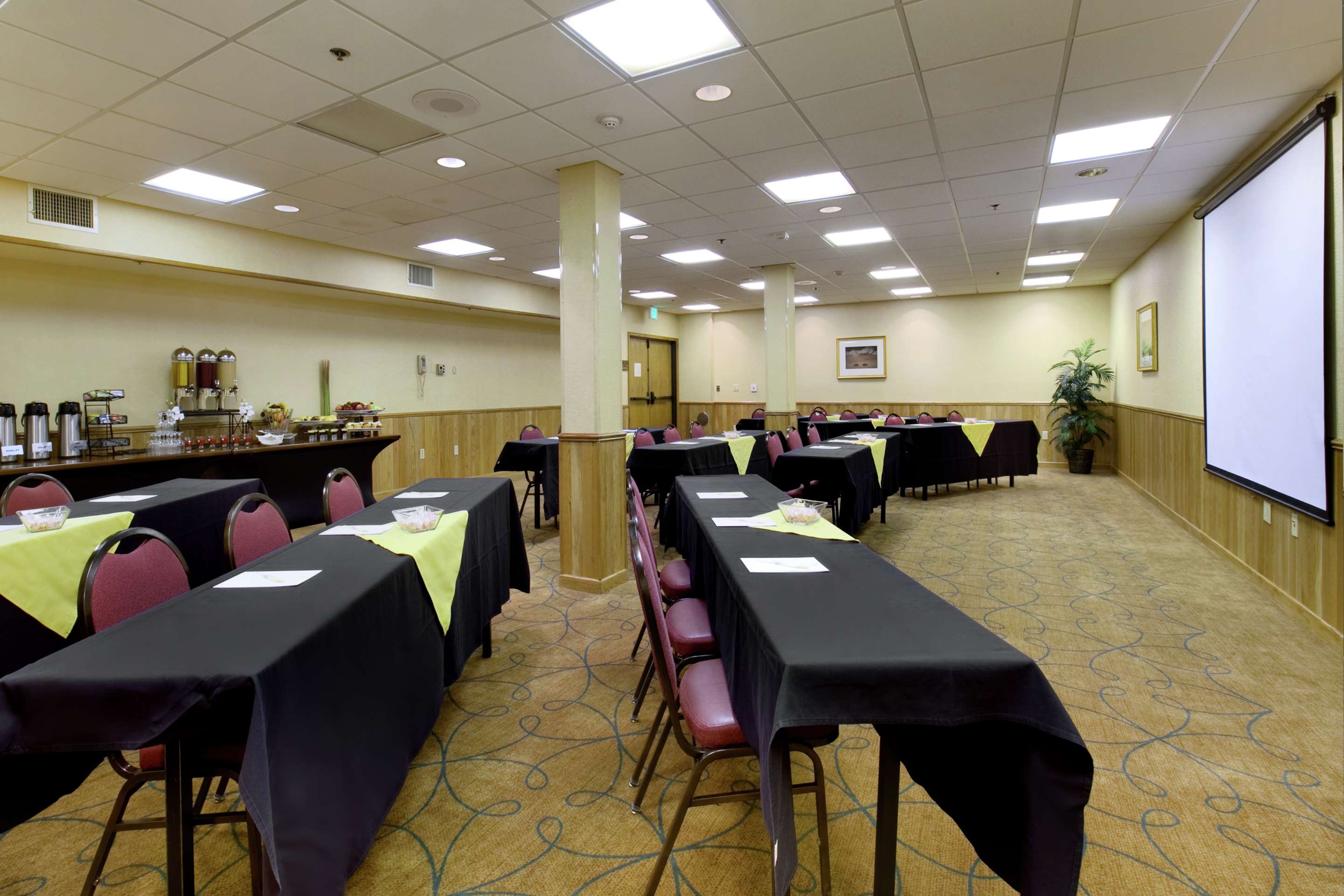 Meeting Room | DoubleTree by Hilton Durango