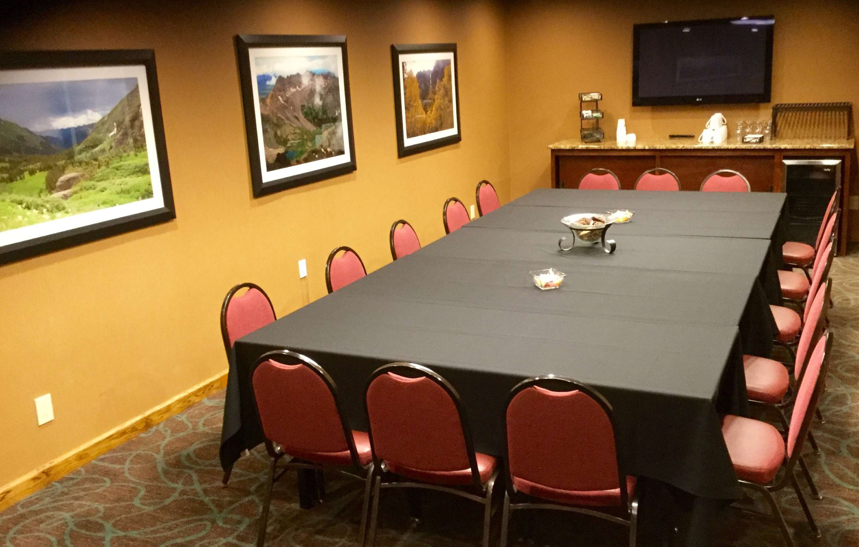 Meeting Room | DoubleTree by Hilton Durango