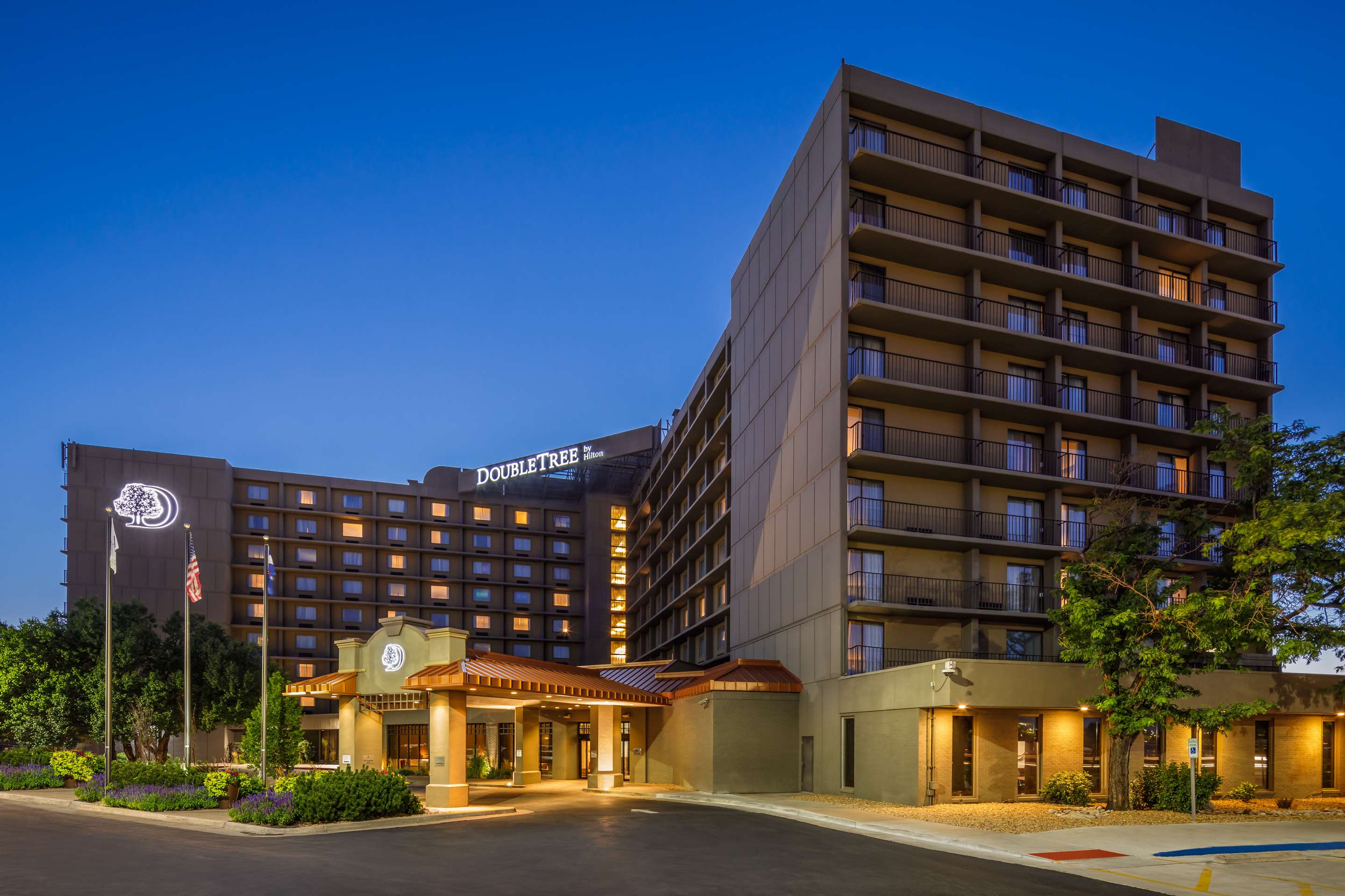 Exterior | DoubleTree by Hilton Hotel Denver
