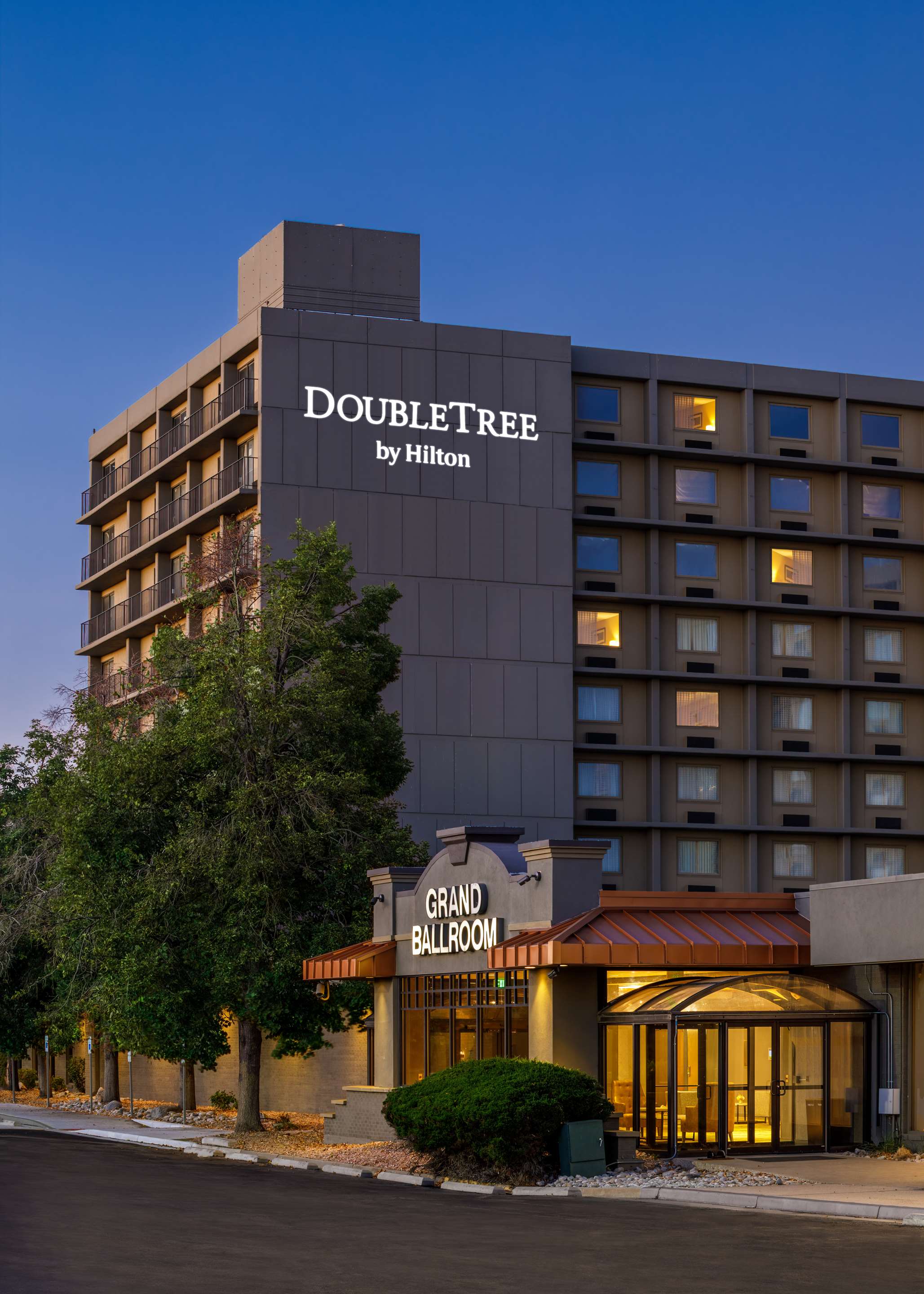 Exterior | DoubleTree by Hilton Hotel Denver