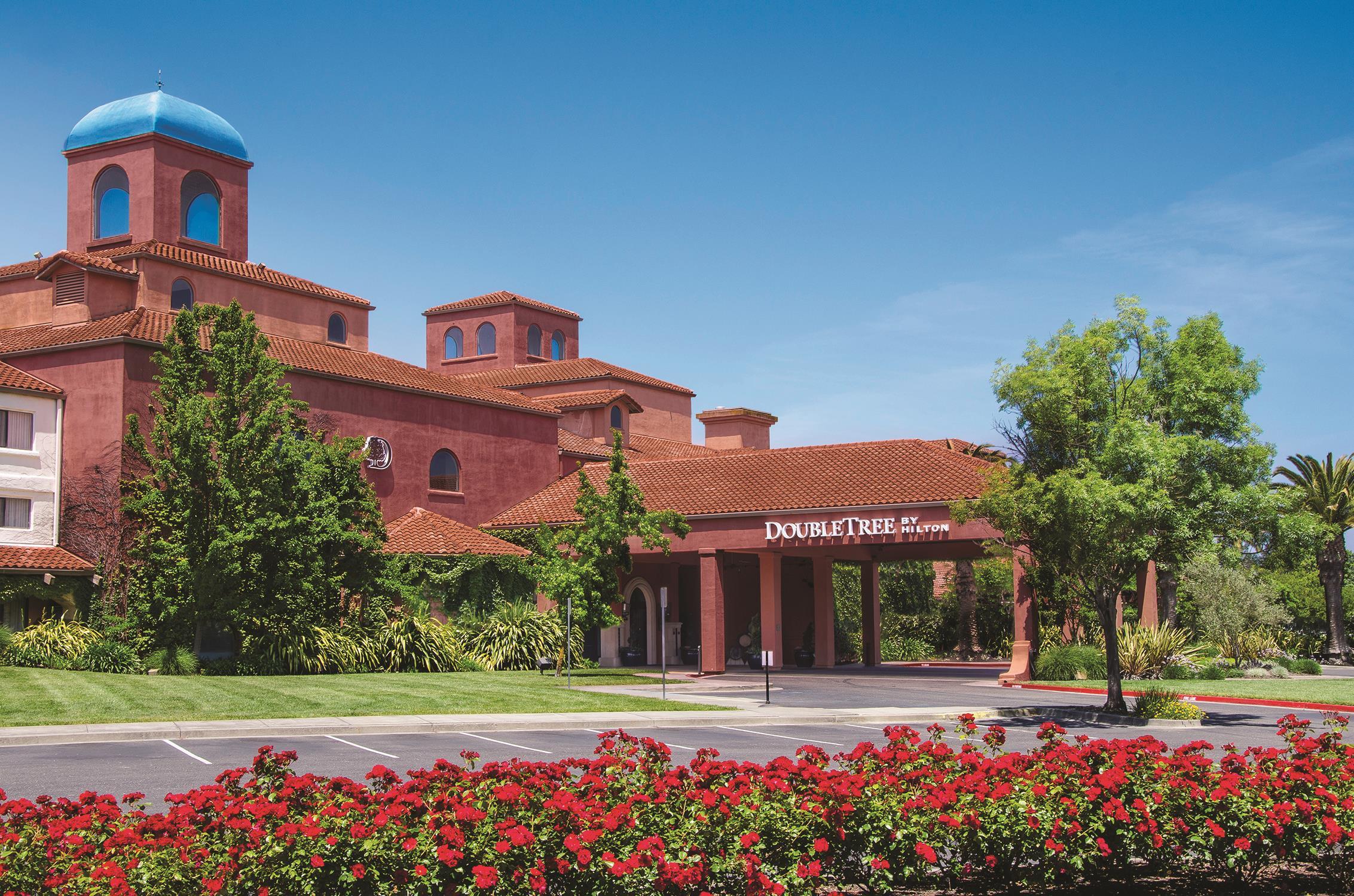 Exterior | DoubleTree by Hilton Sonoma - Wine Country