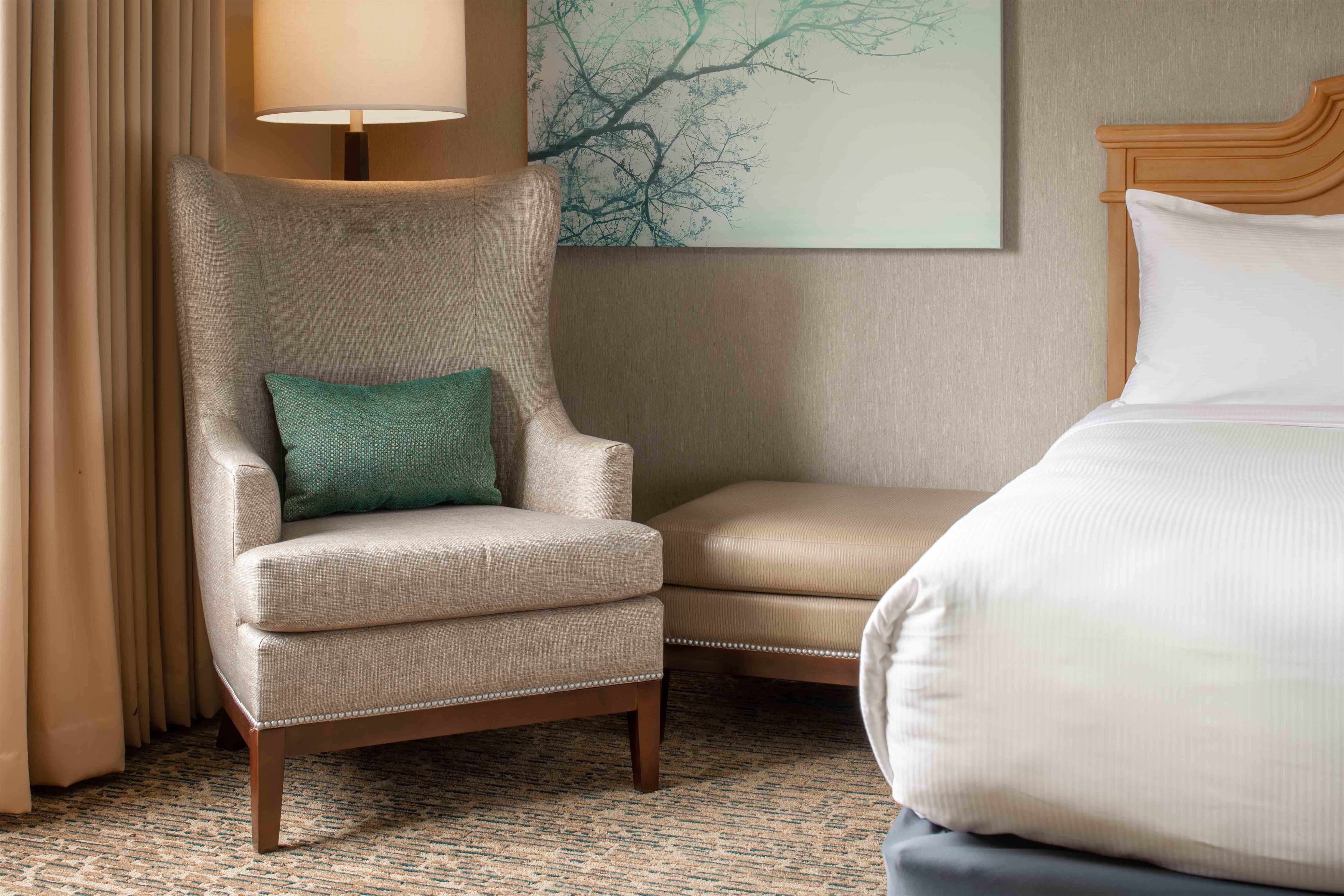 DoubleTree by Hilton Sonoma - Wine Country Room Type - 2 QUEEN BEDS W BALCONY
