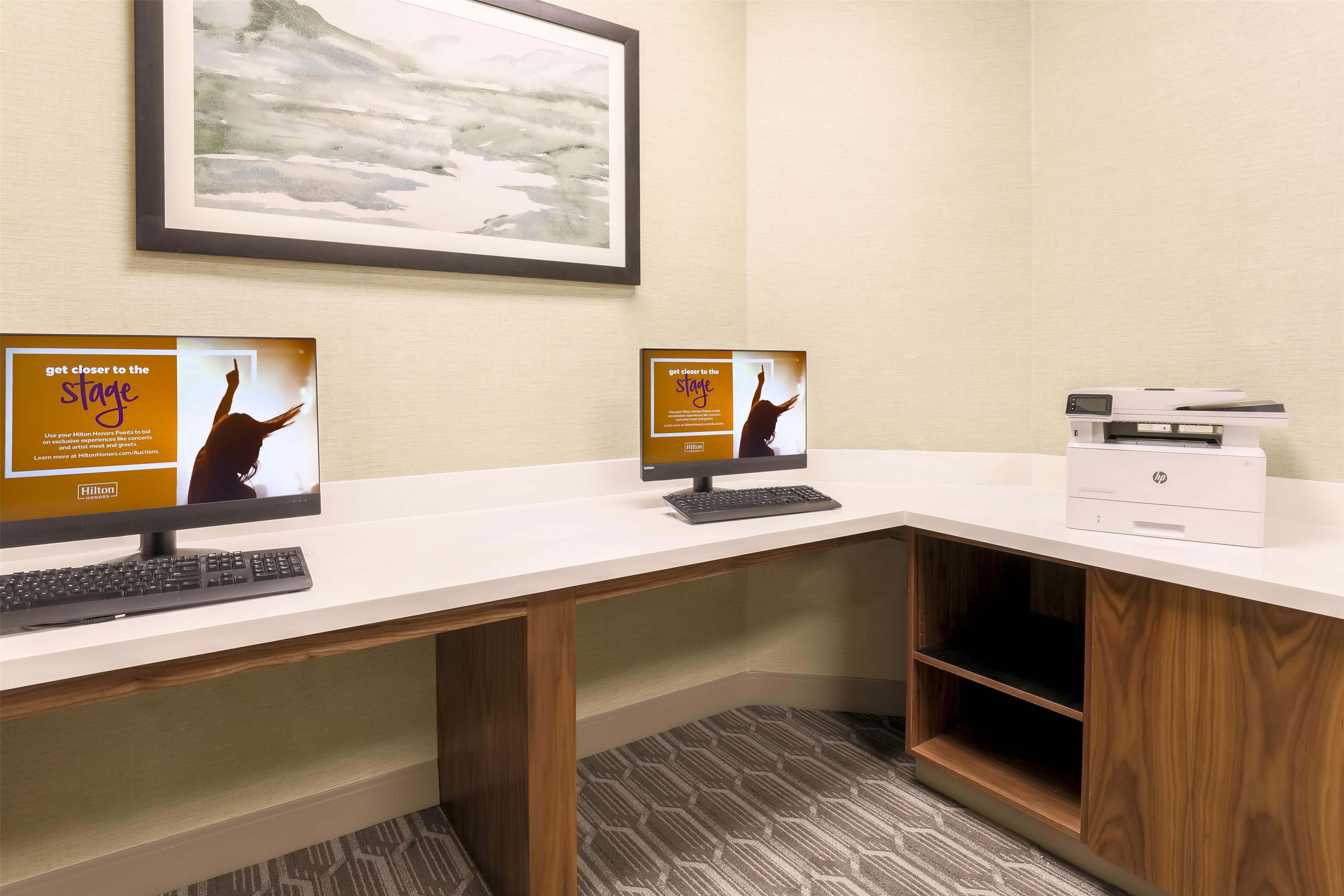 Business Center | Hilton Garden Inn Reno