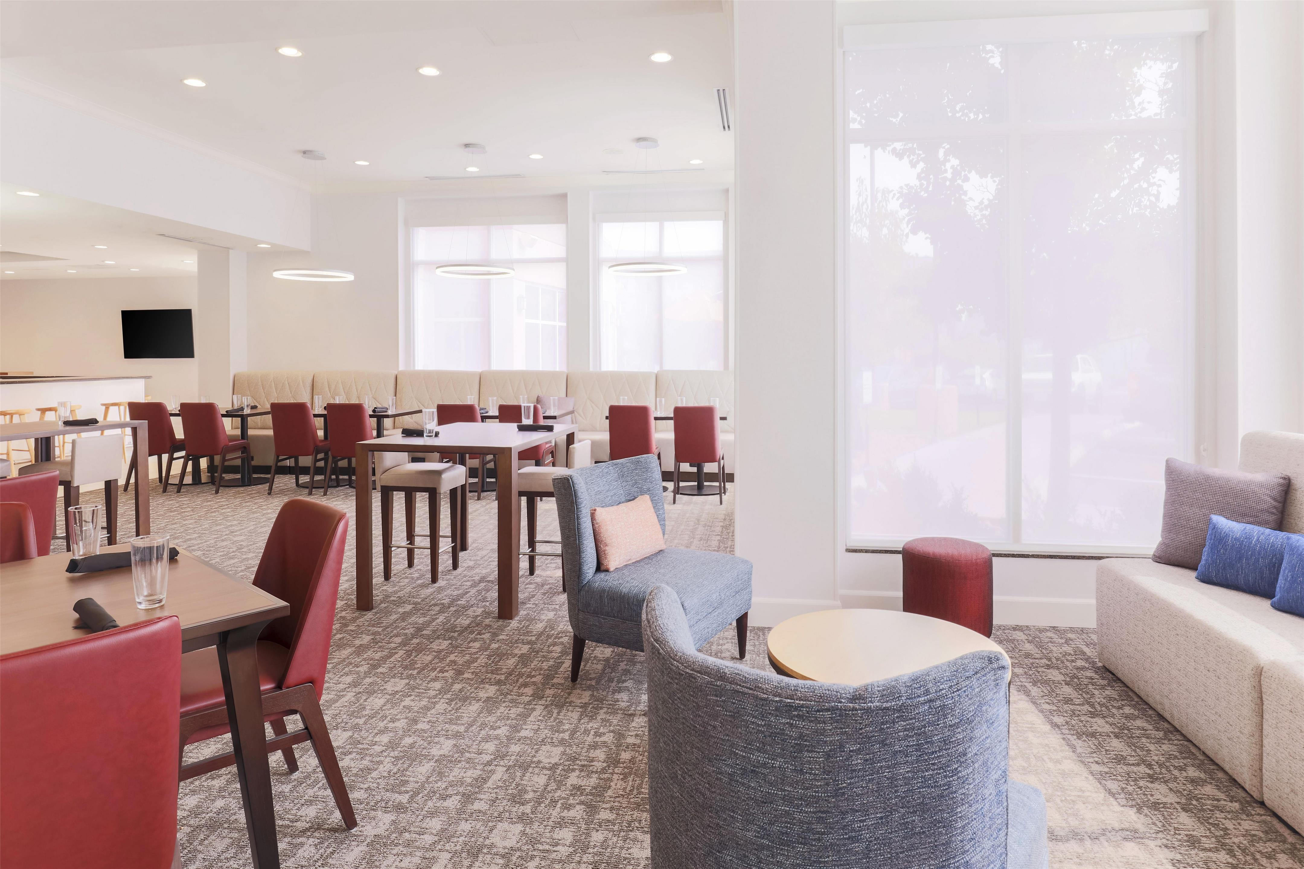 Breakfast Area | Hilton Garden Inn Reno
