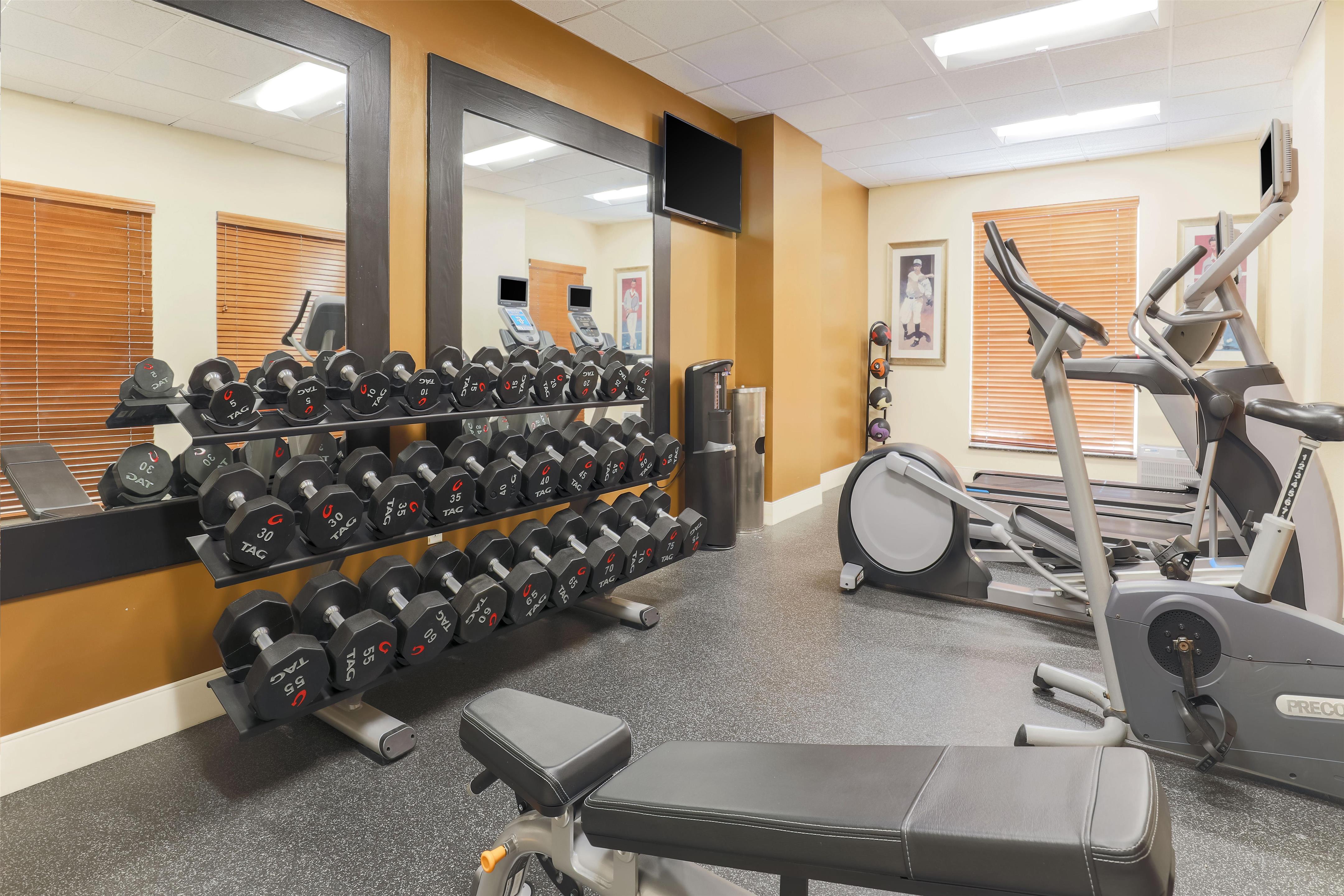 Health club fitness center gym | Hilton Garden Inn Reno