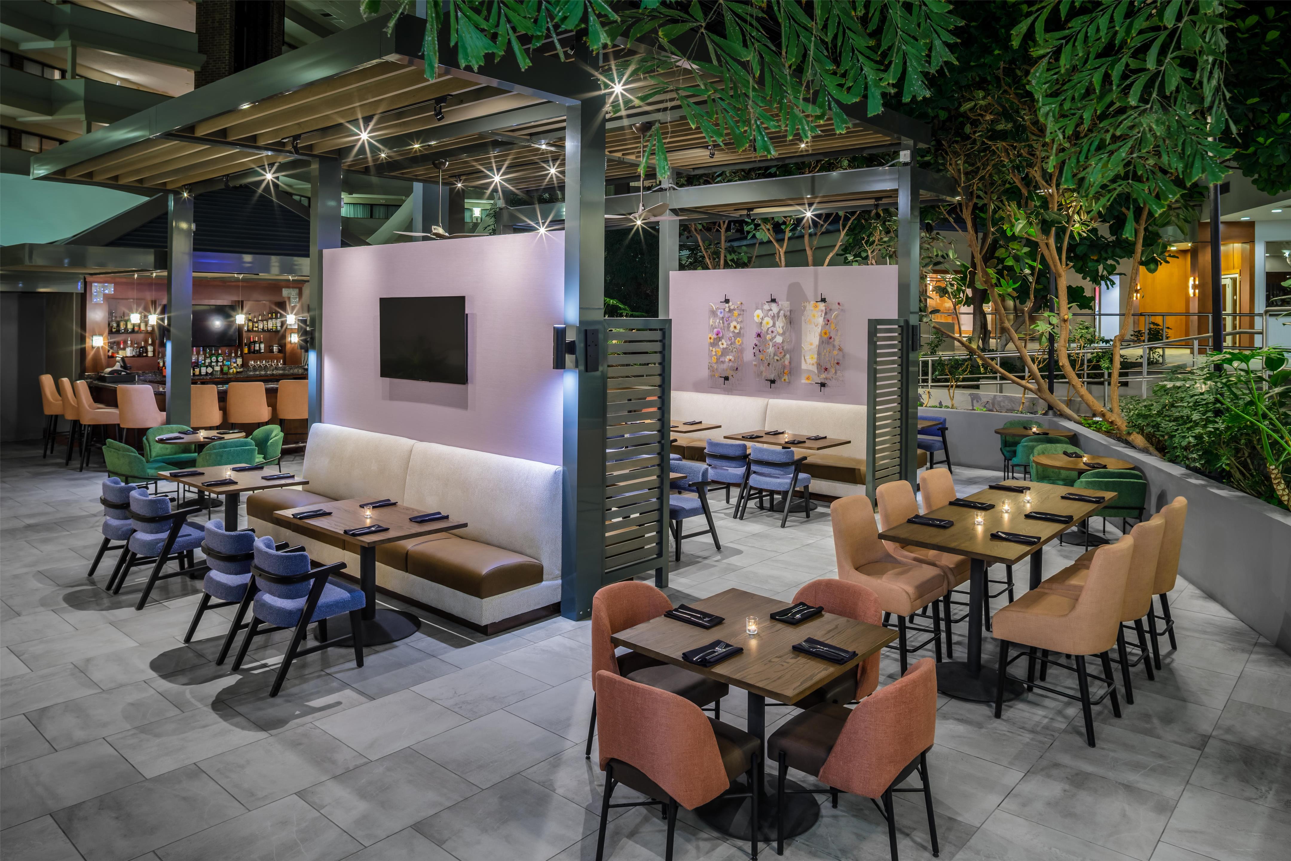 BarLounge | DoubleTree by Hilton Rochester
