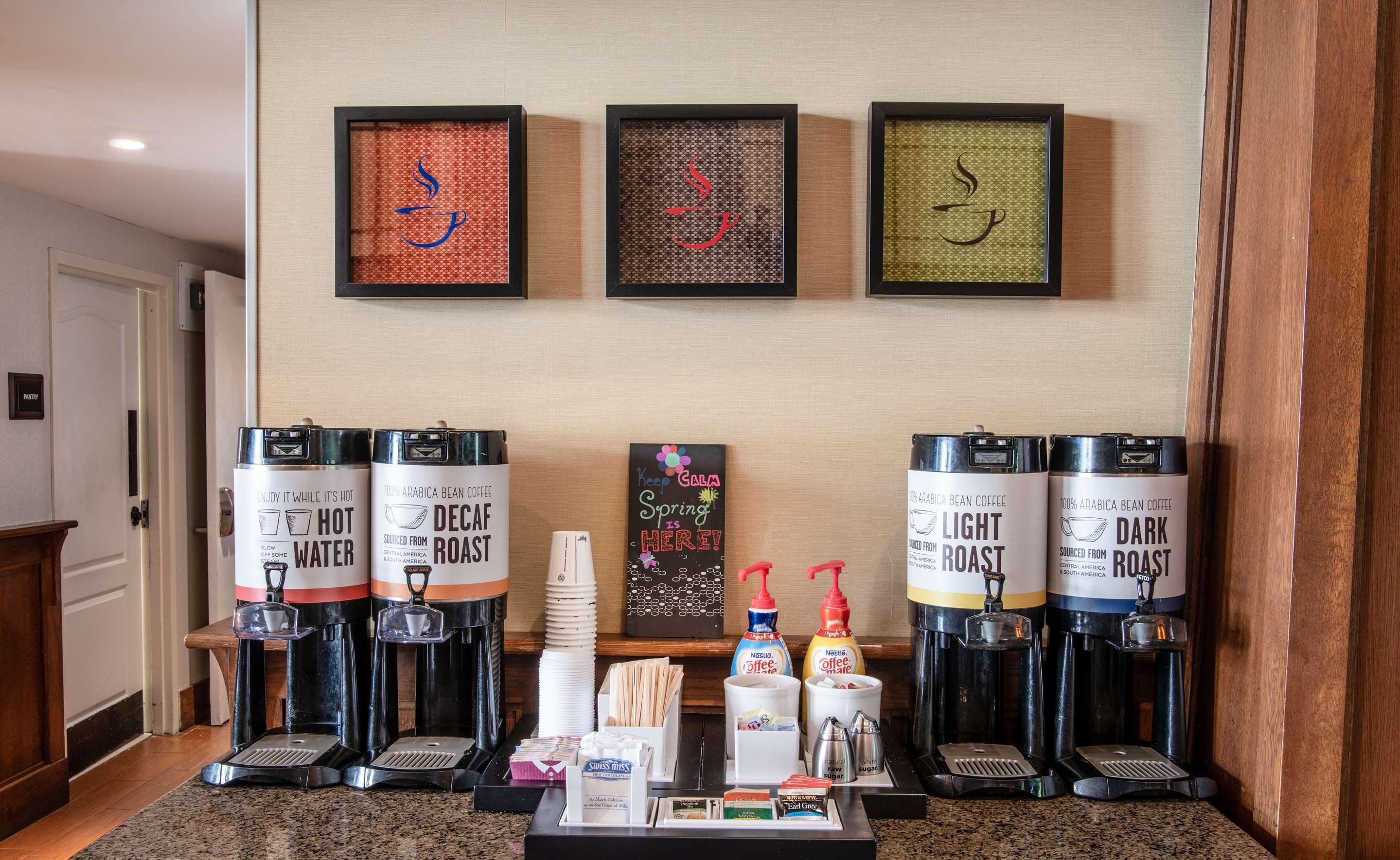 Restaurant | Hampton Inn & Suites Rochester/Victor
