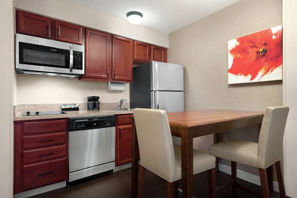  - Homewood Suites by Hilton Henrietta Rochester - I-390, Exit 13