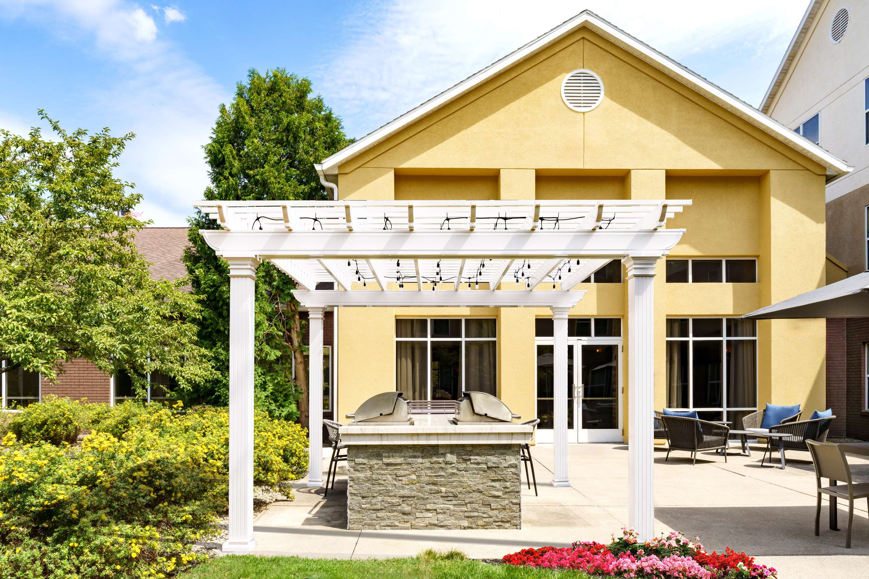 Exterior | Homewood Suites Rochester Henrietta