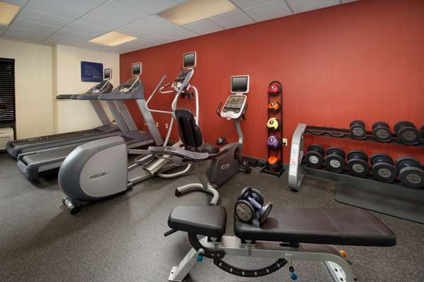 Fitness/ Exercise Room - Hampton Inn North Rochester