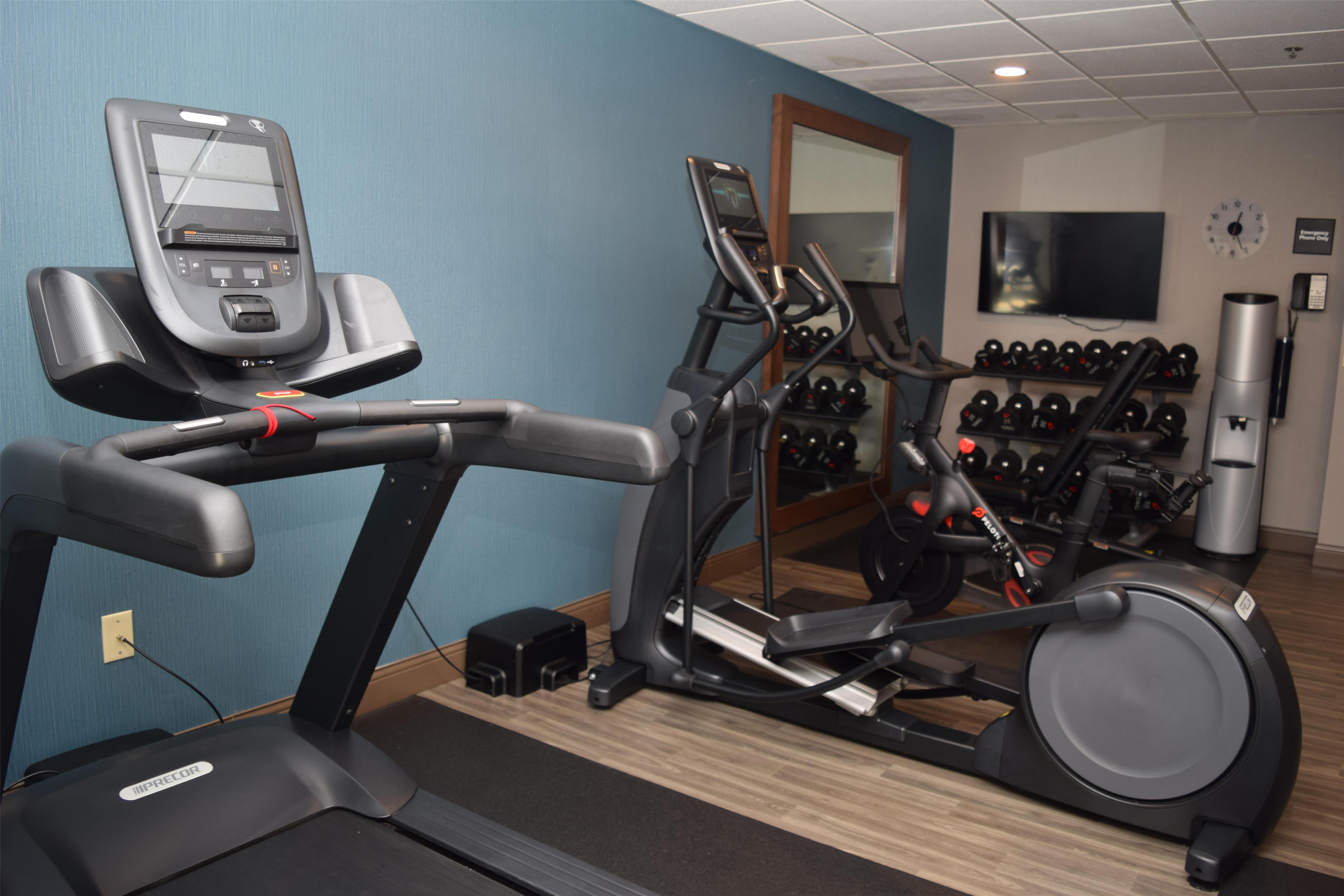 Health club fitness center gym | Hampton Inn Rochester-Greece