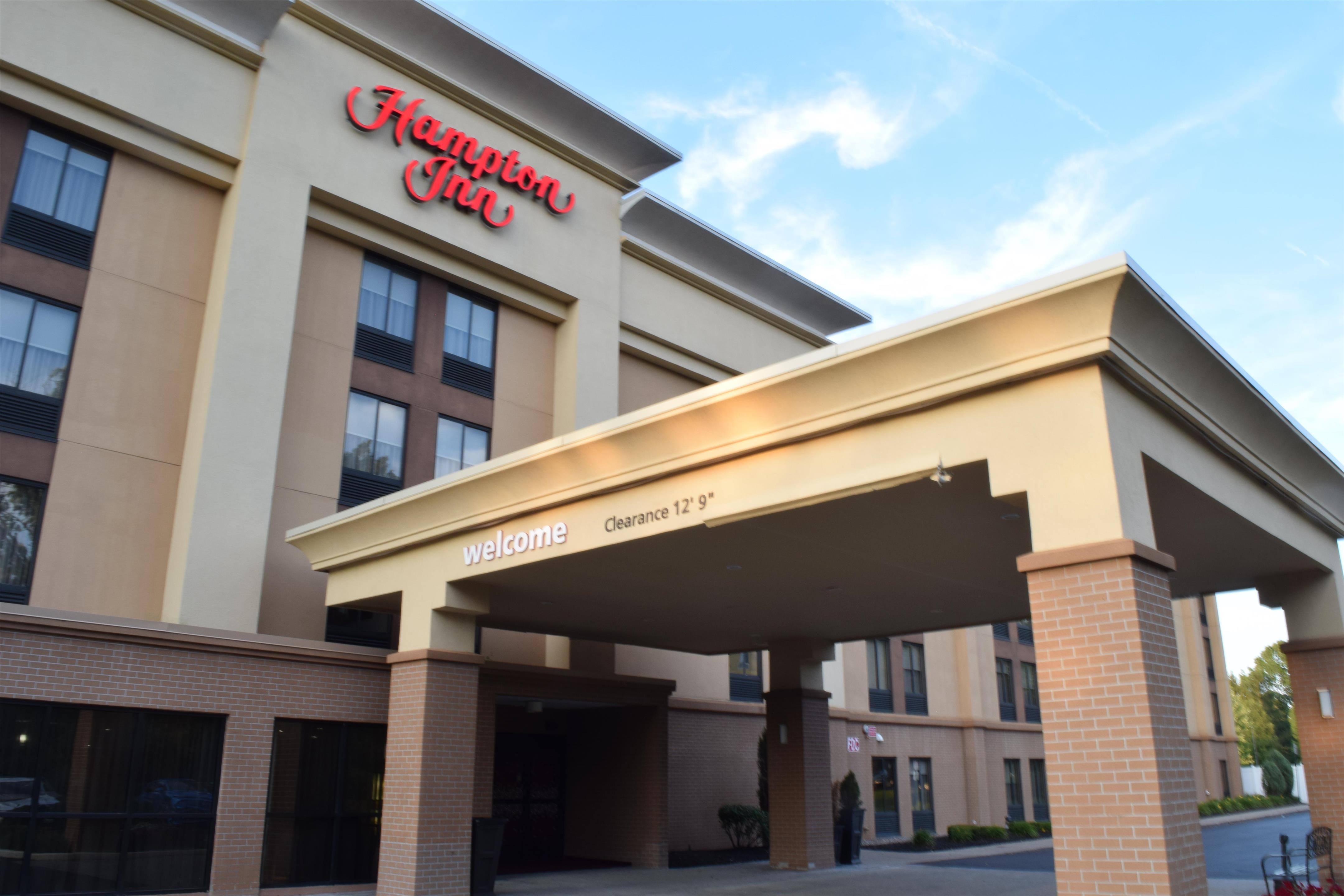 Exterior | Hampton Inn Rochester-Greece