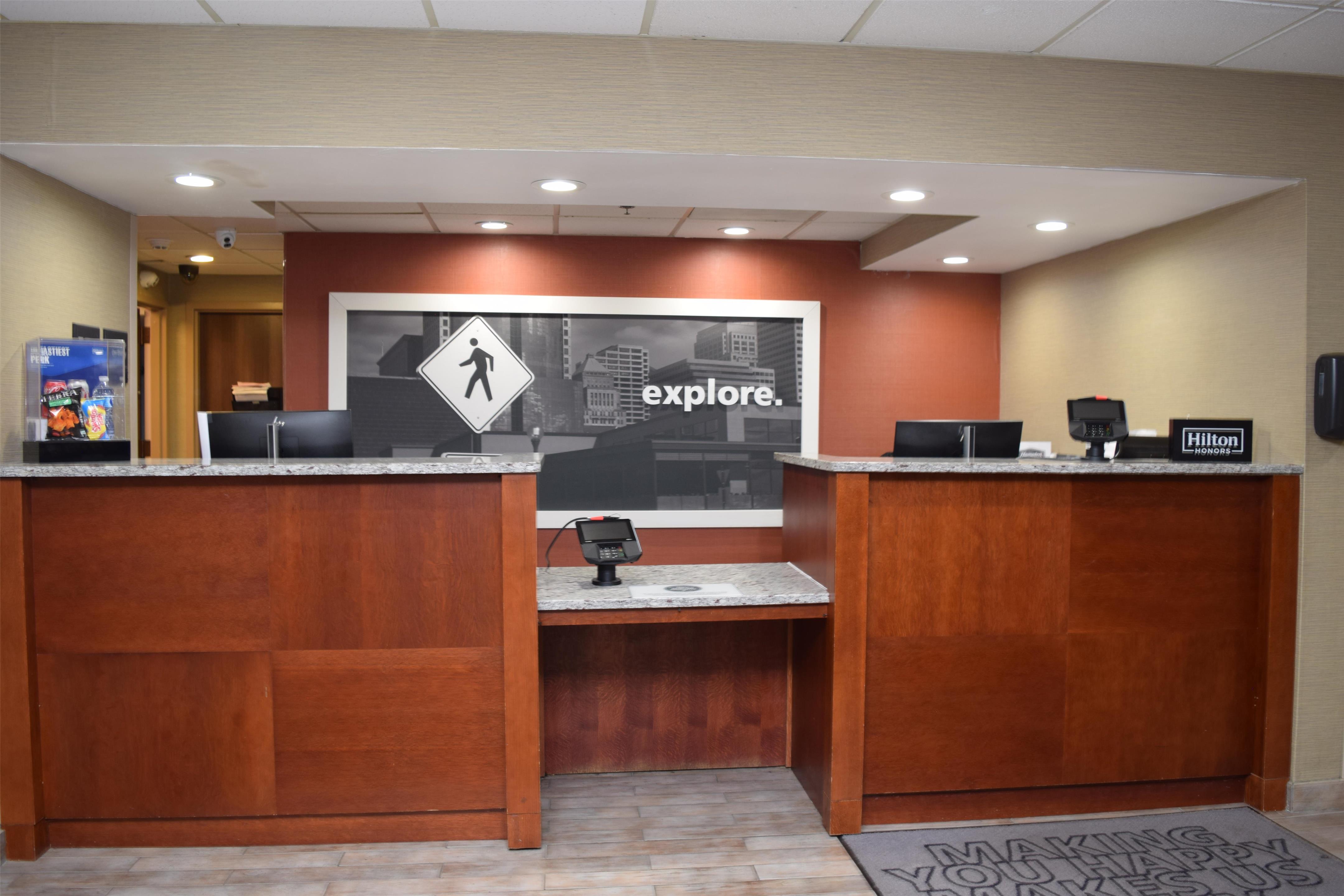 Reception | Hampton Inn Rochester-Greece
