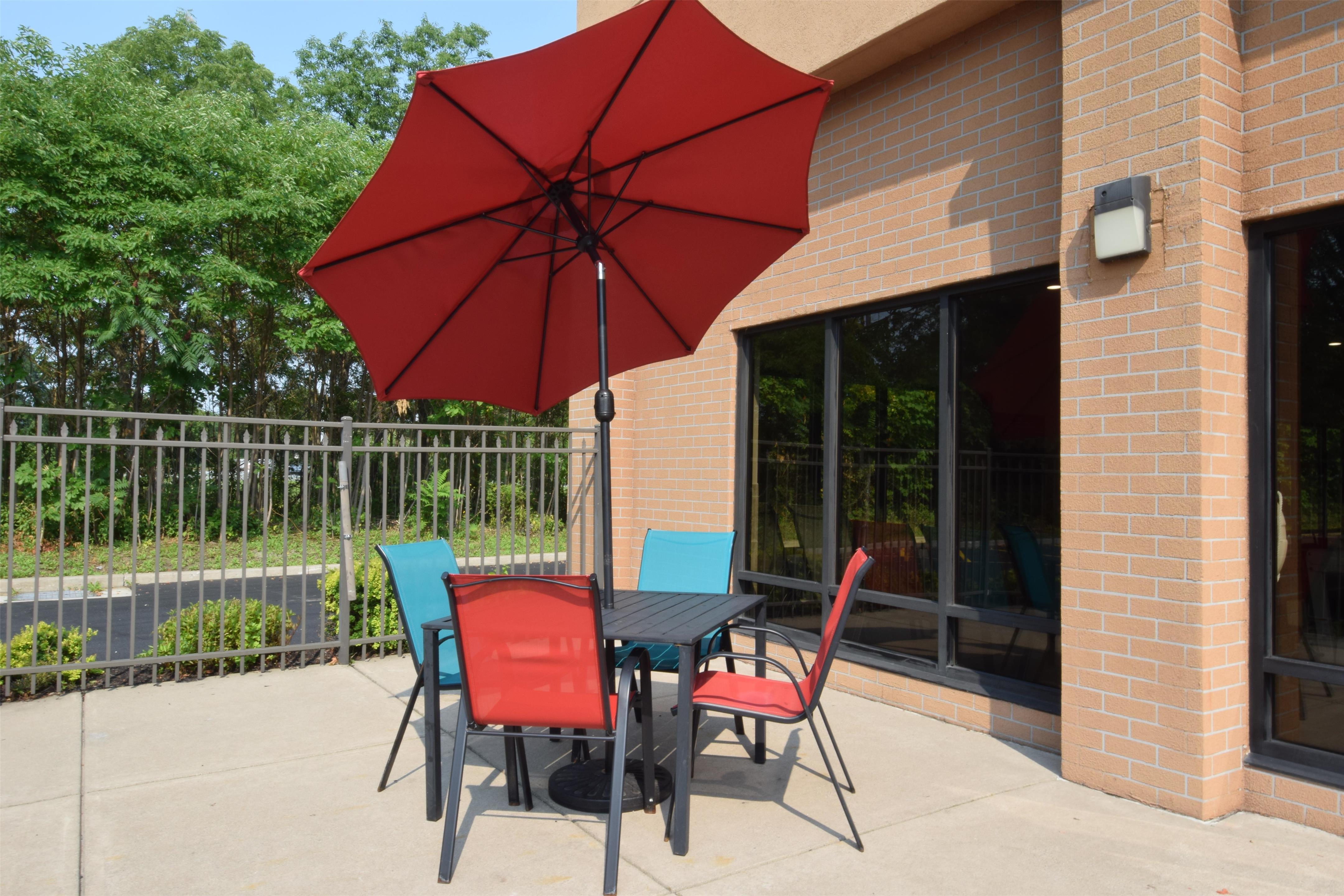 Exterior | Hampton Inn Rochester-Greece