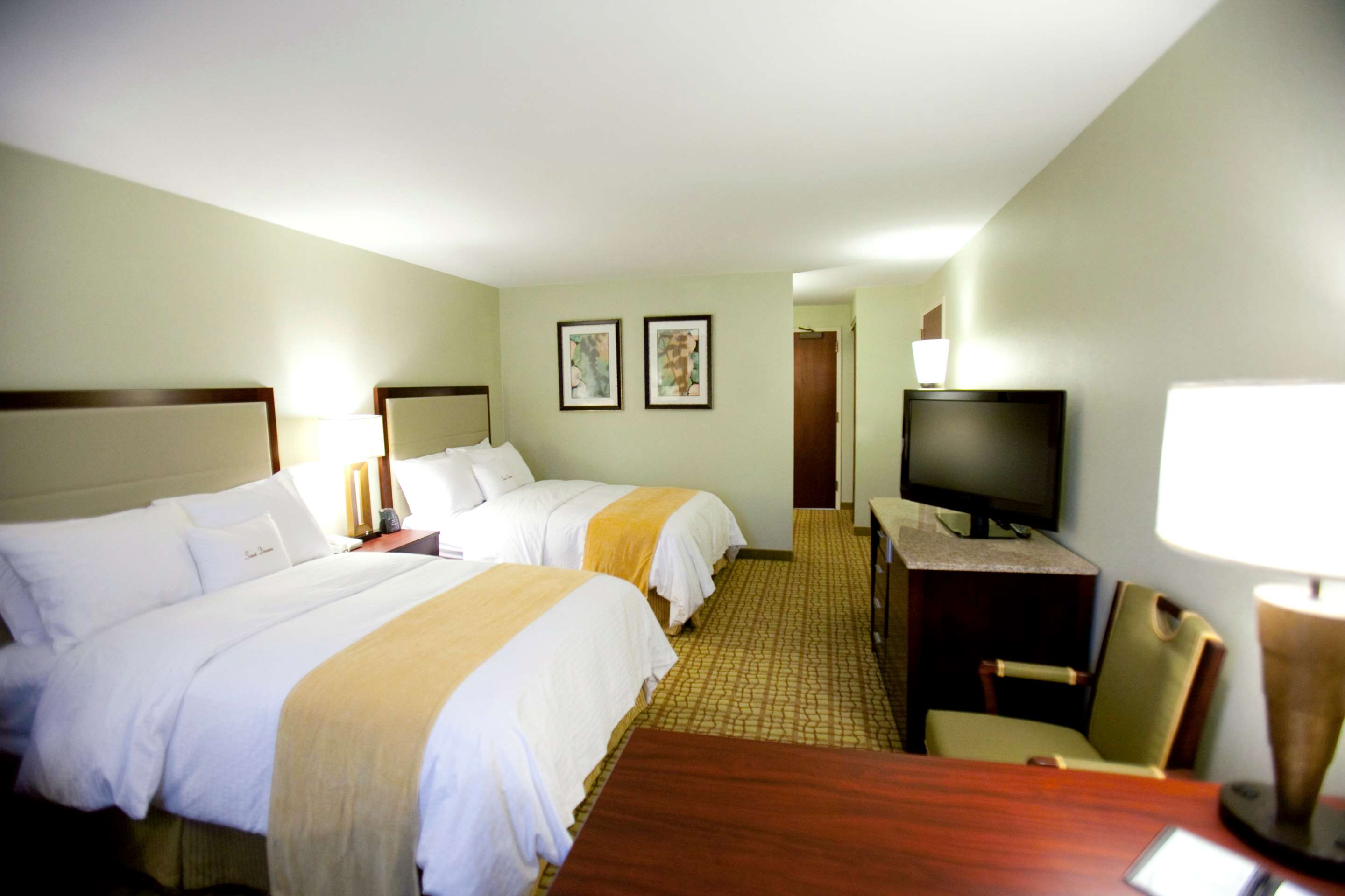 Guest room