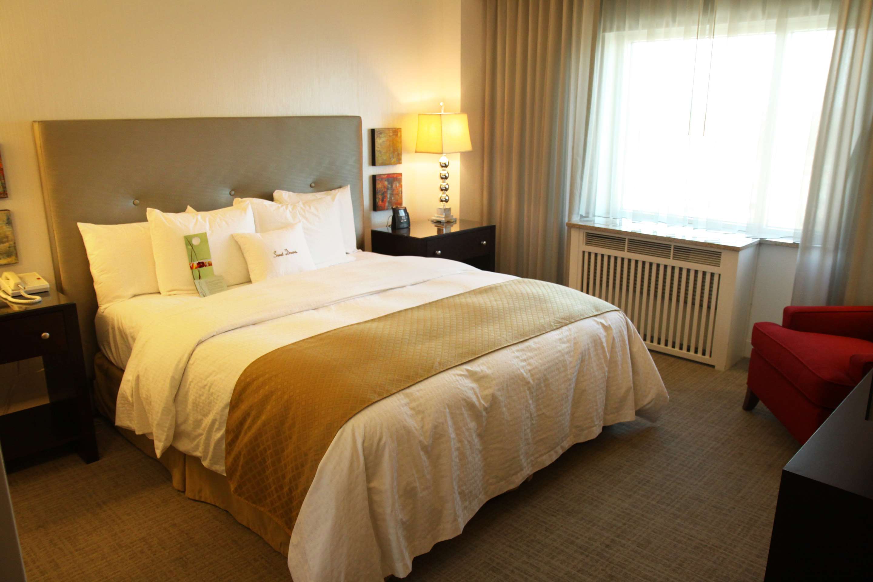 Guest room