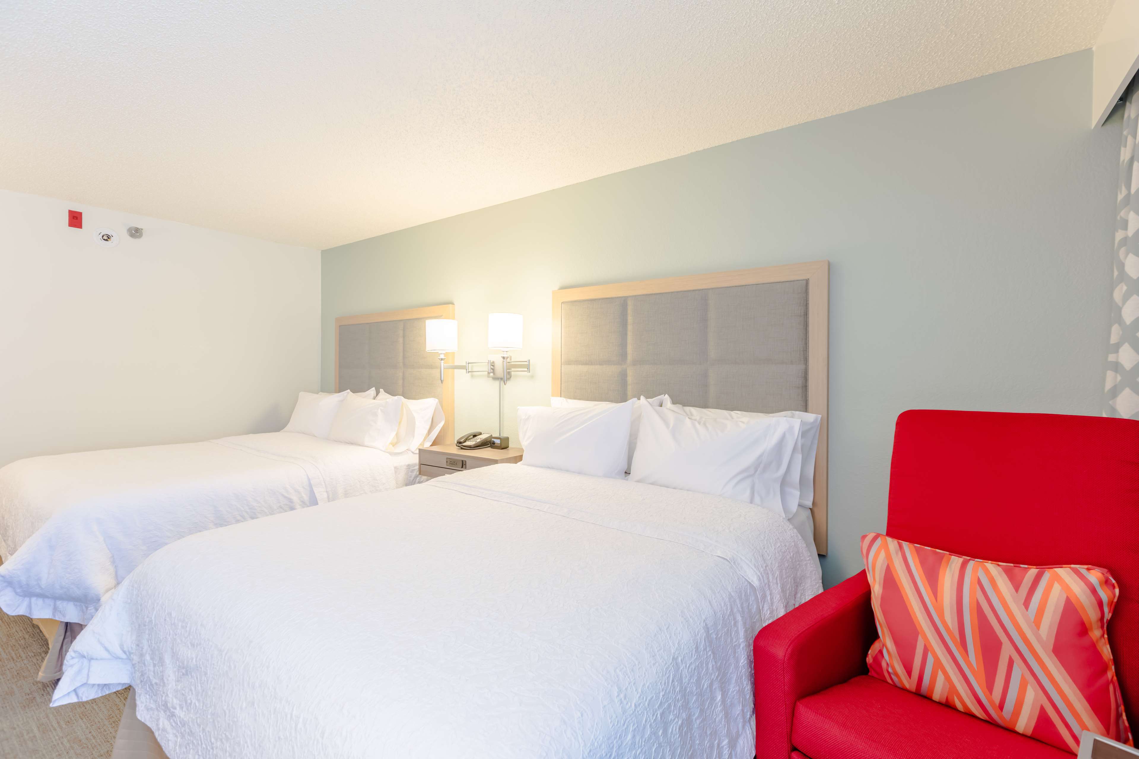 Hampton Inn by Hilton Rochester - Tap to explore photos