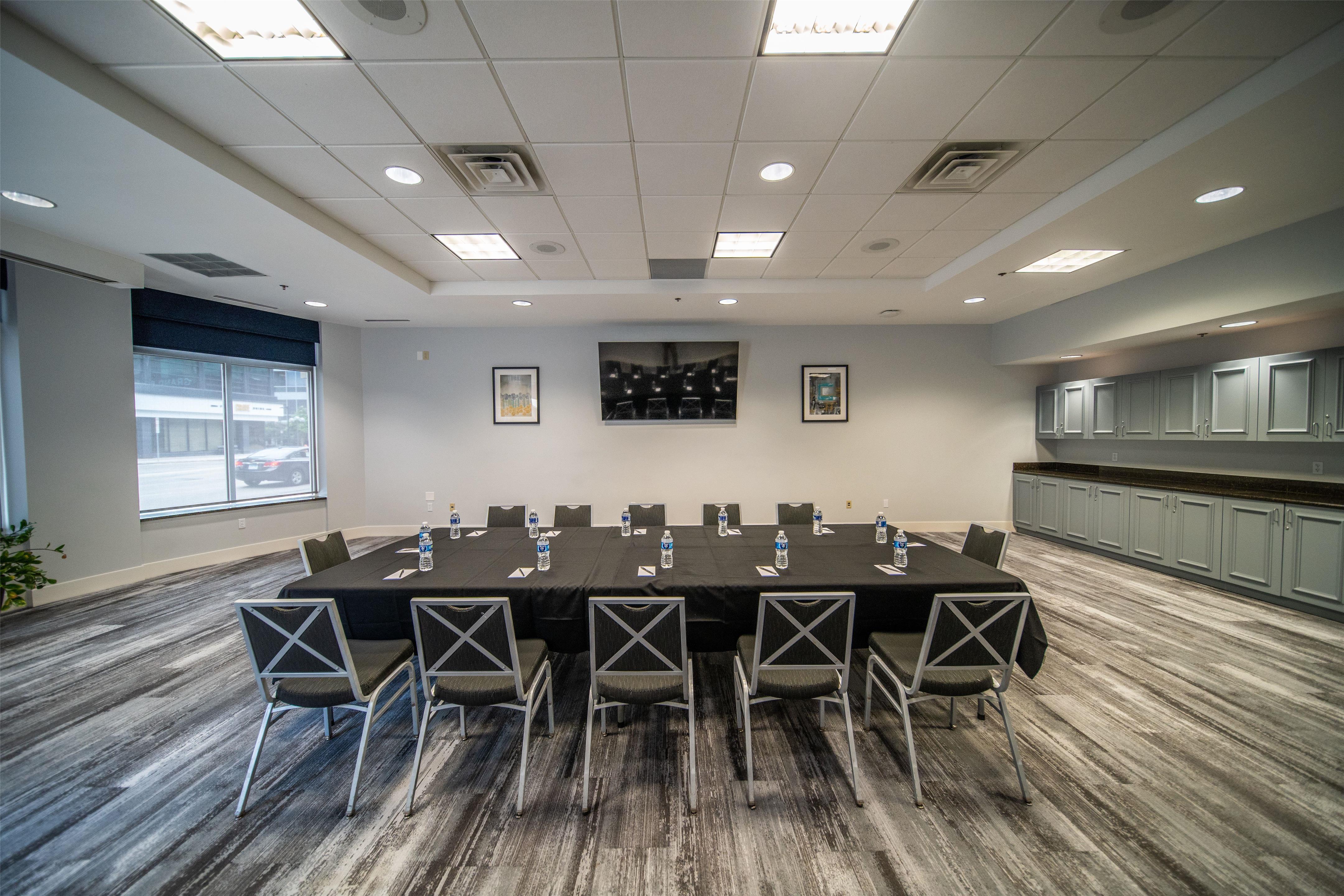 Meeting Room | Hilton Garden Inn Rochester Downtown, MN
