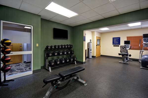 Fitness/ Exercise Room - Hampton Inn Rutland