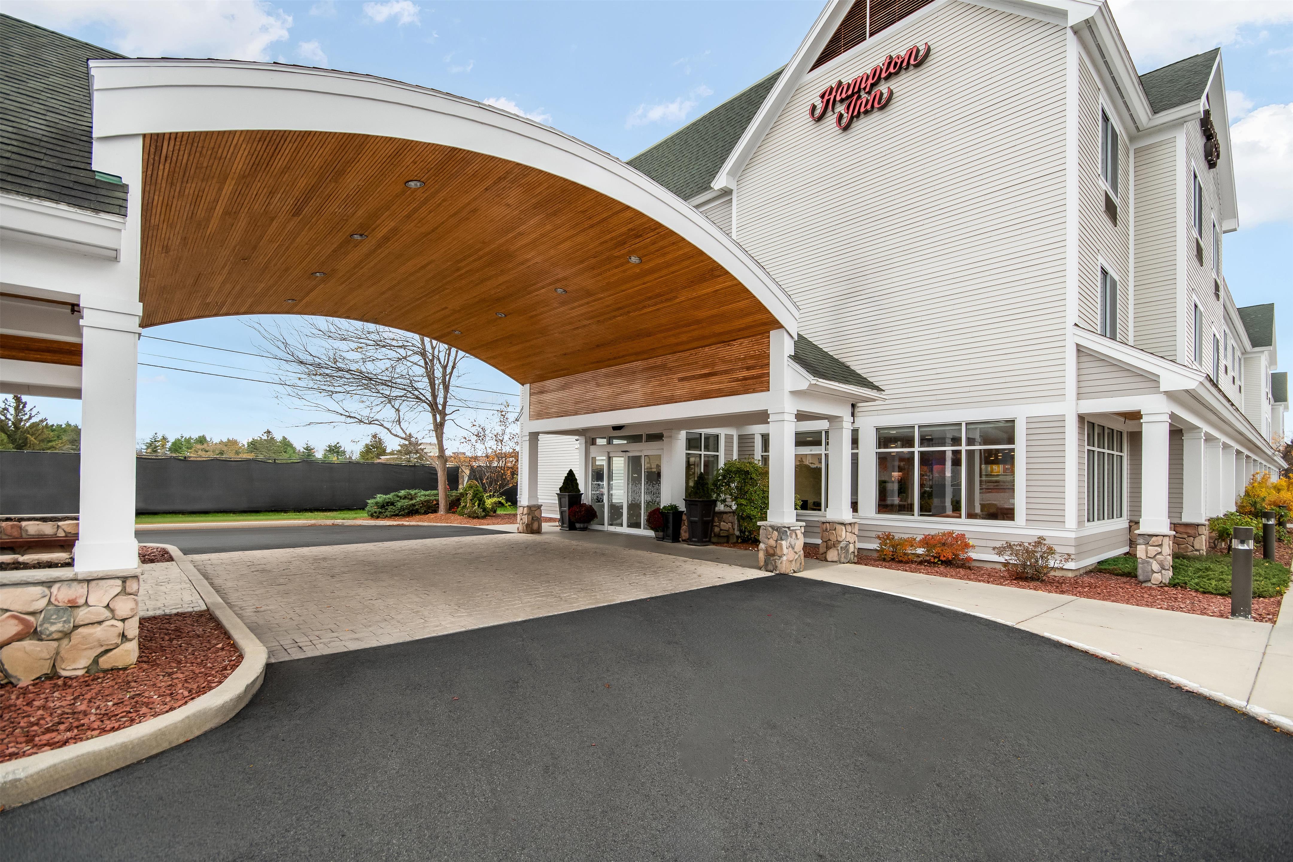 Exterior | Hampton Inn Rutland