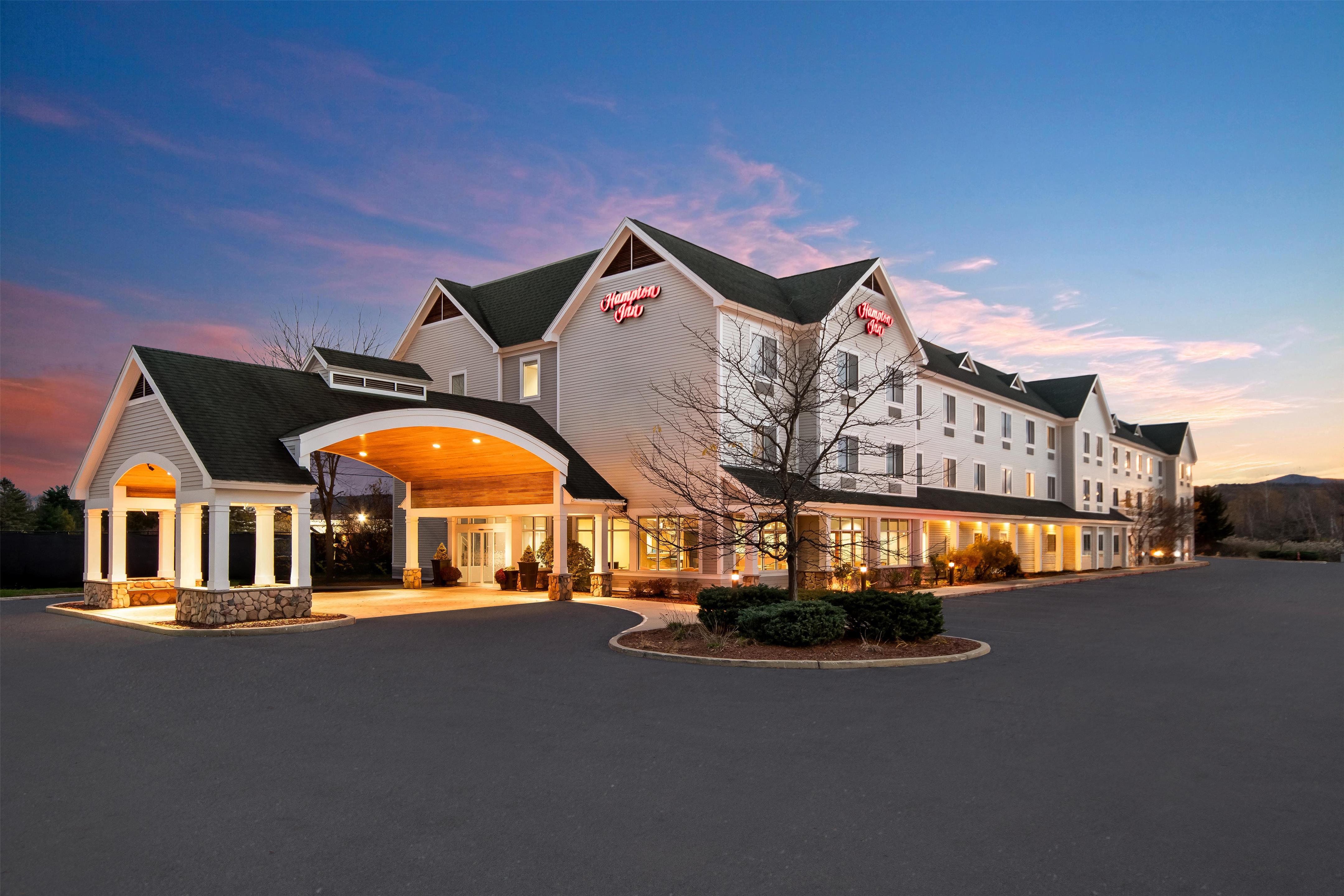 Exterior | Hampton Inn Rutland