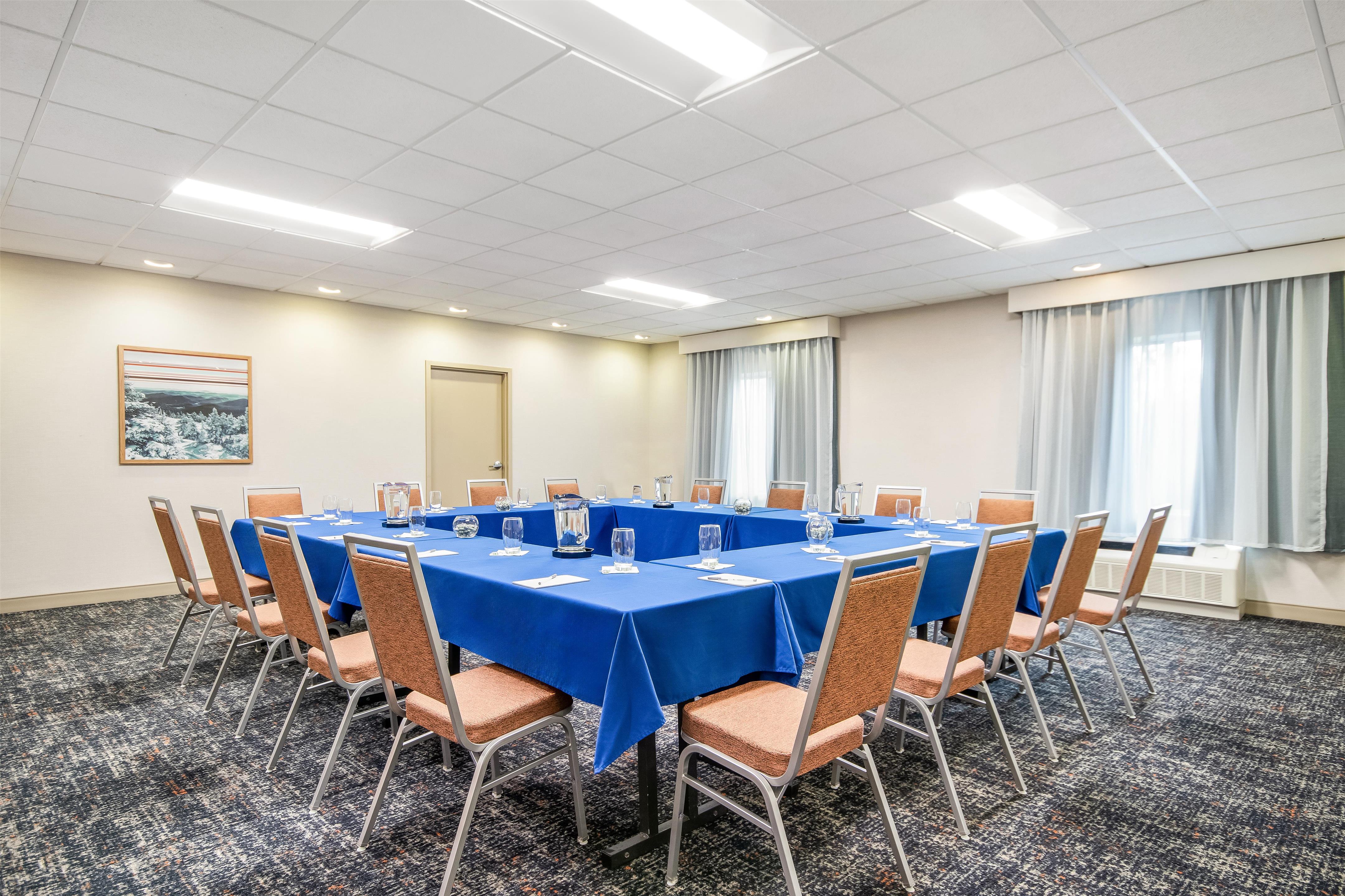 Meeting Room | Hampton Inn Rutland